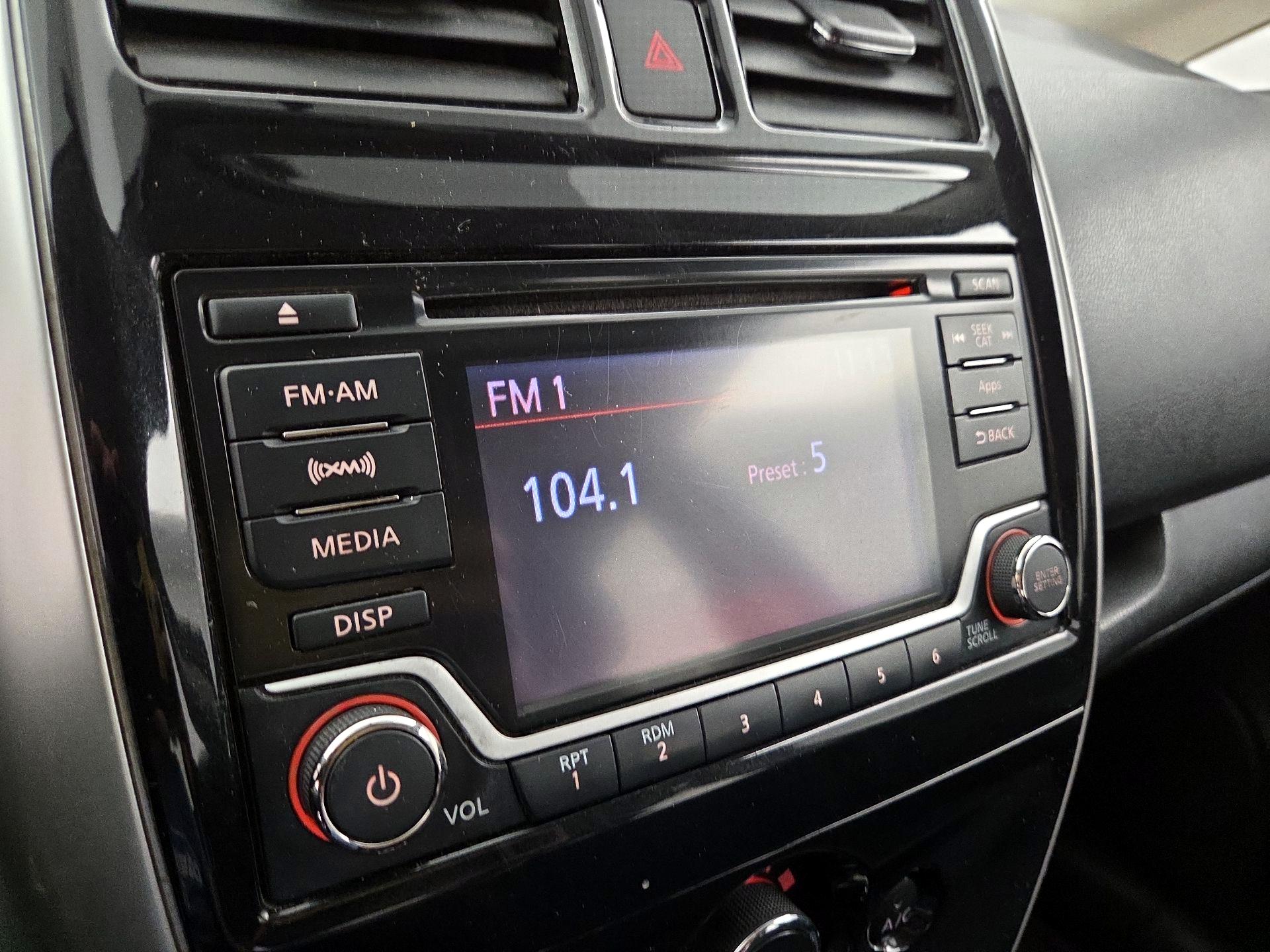 Thumbnail: 2016 Nissan Versa Note - 15