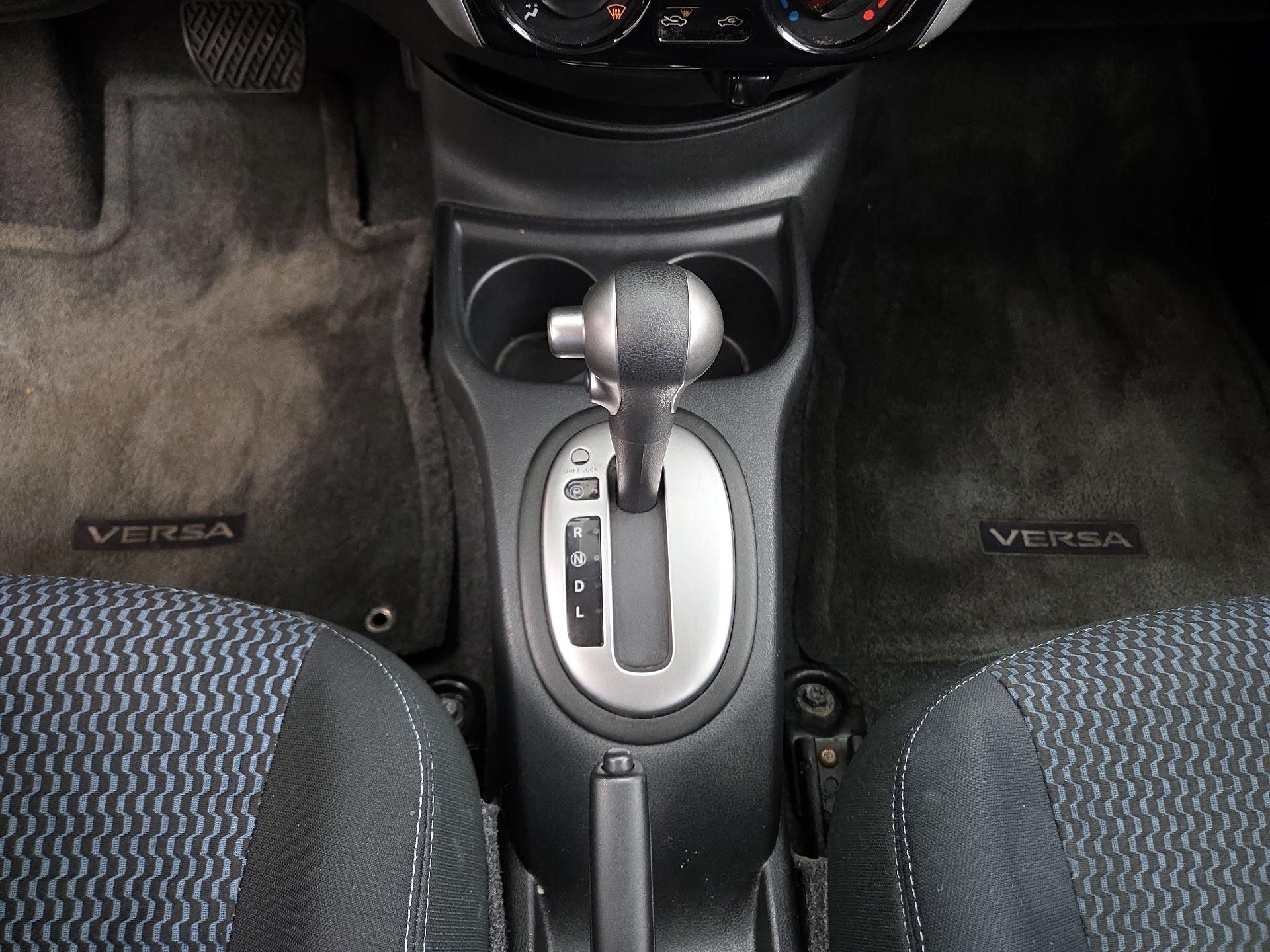 Thumbnail: 2016 Nissan Versa Note - 17