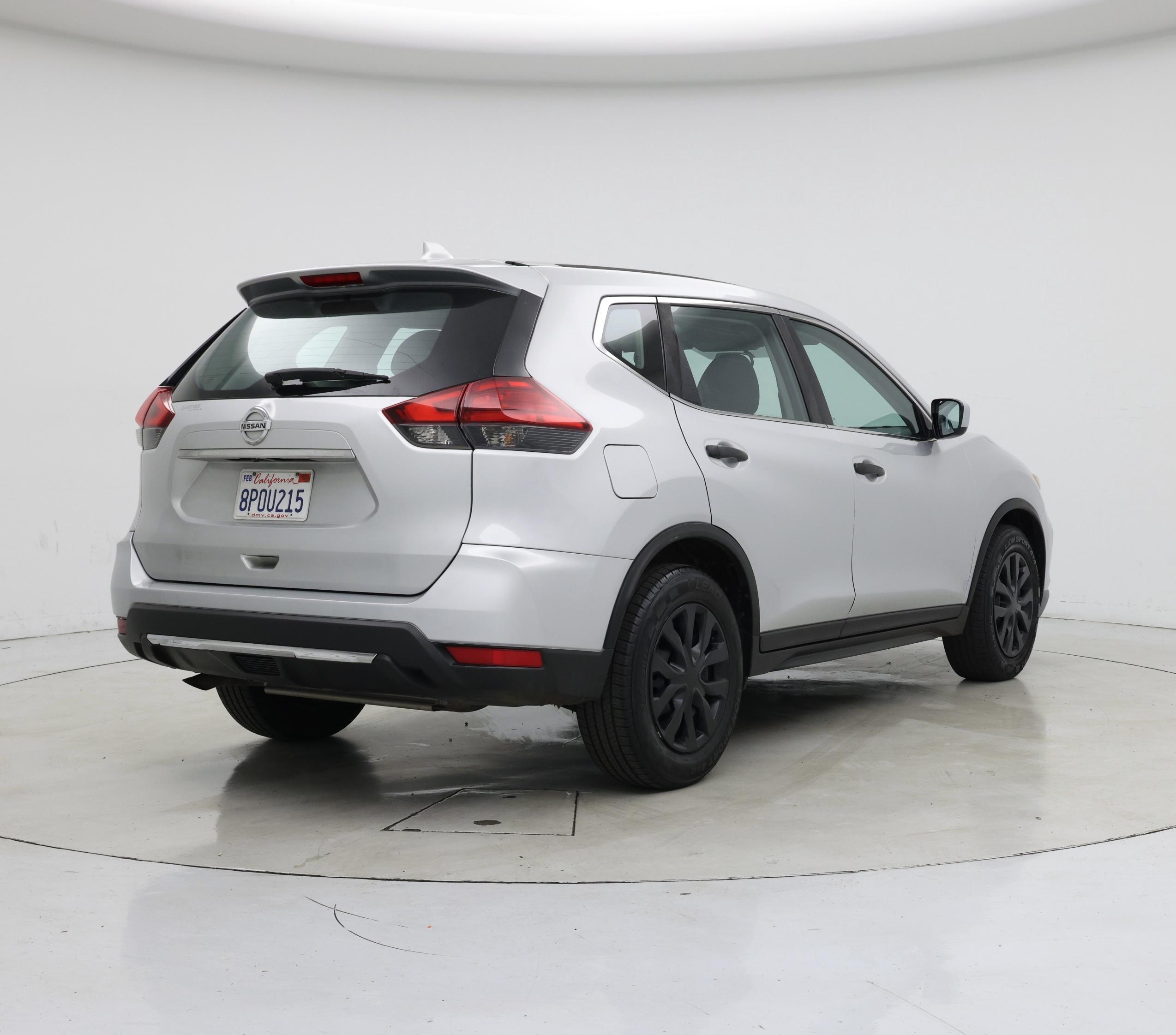 Thumbnail: 2017 Nissan Rogue - 8