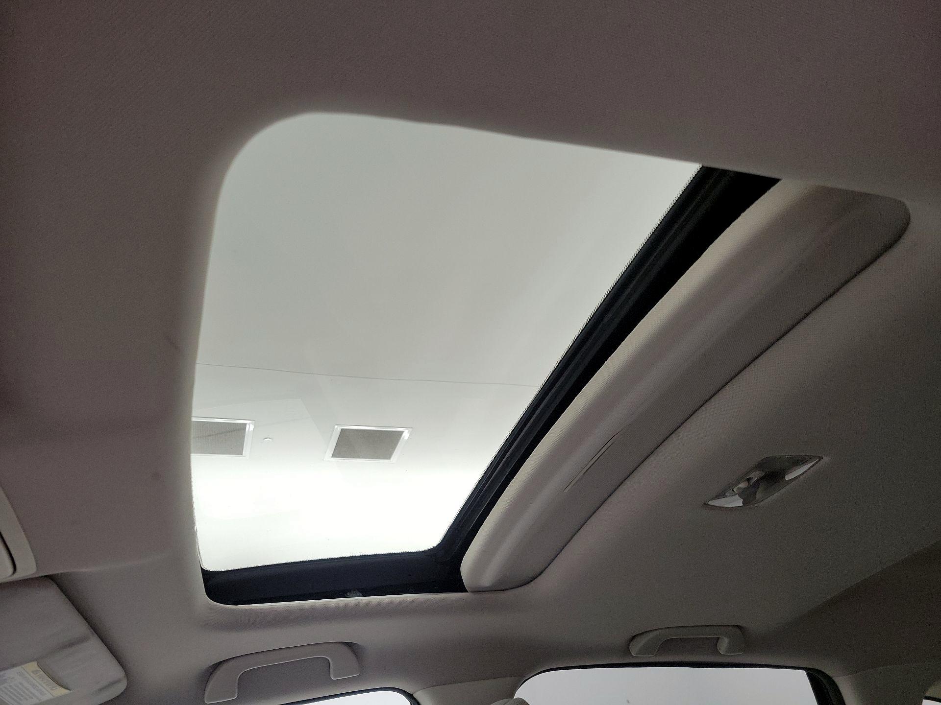 Thumbnail: 2015 Honda CR-V - 19