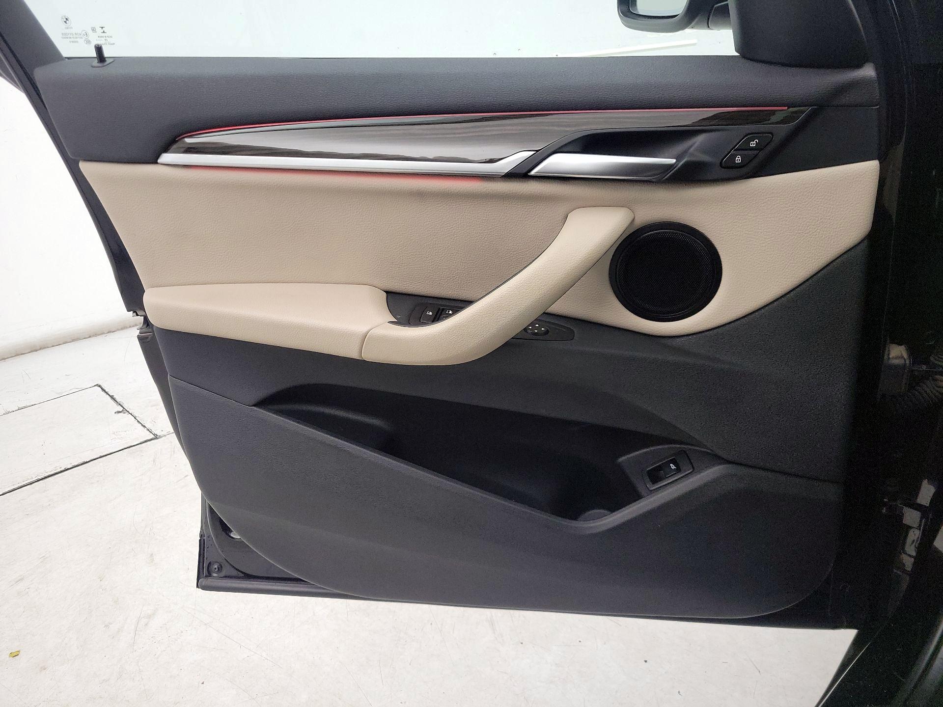 Thumbnail: 2021 BMW X1 - 12