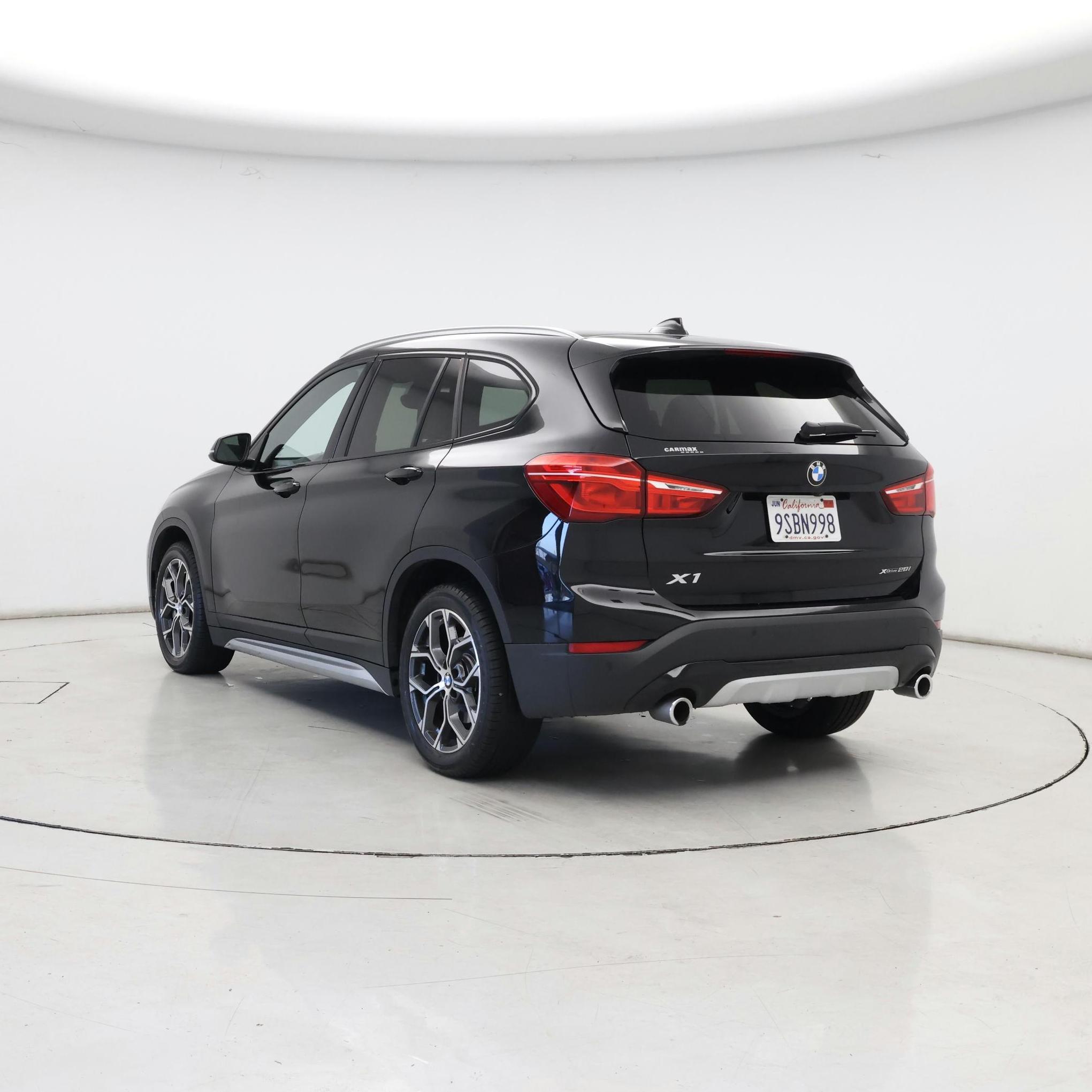 Thumbnail: 2021 BMW X1 - 2