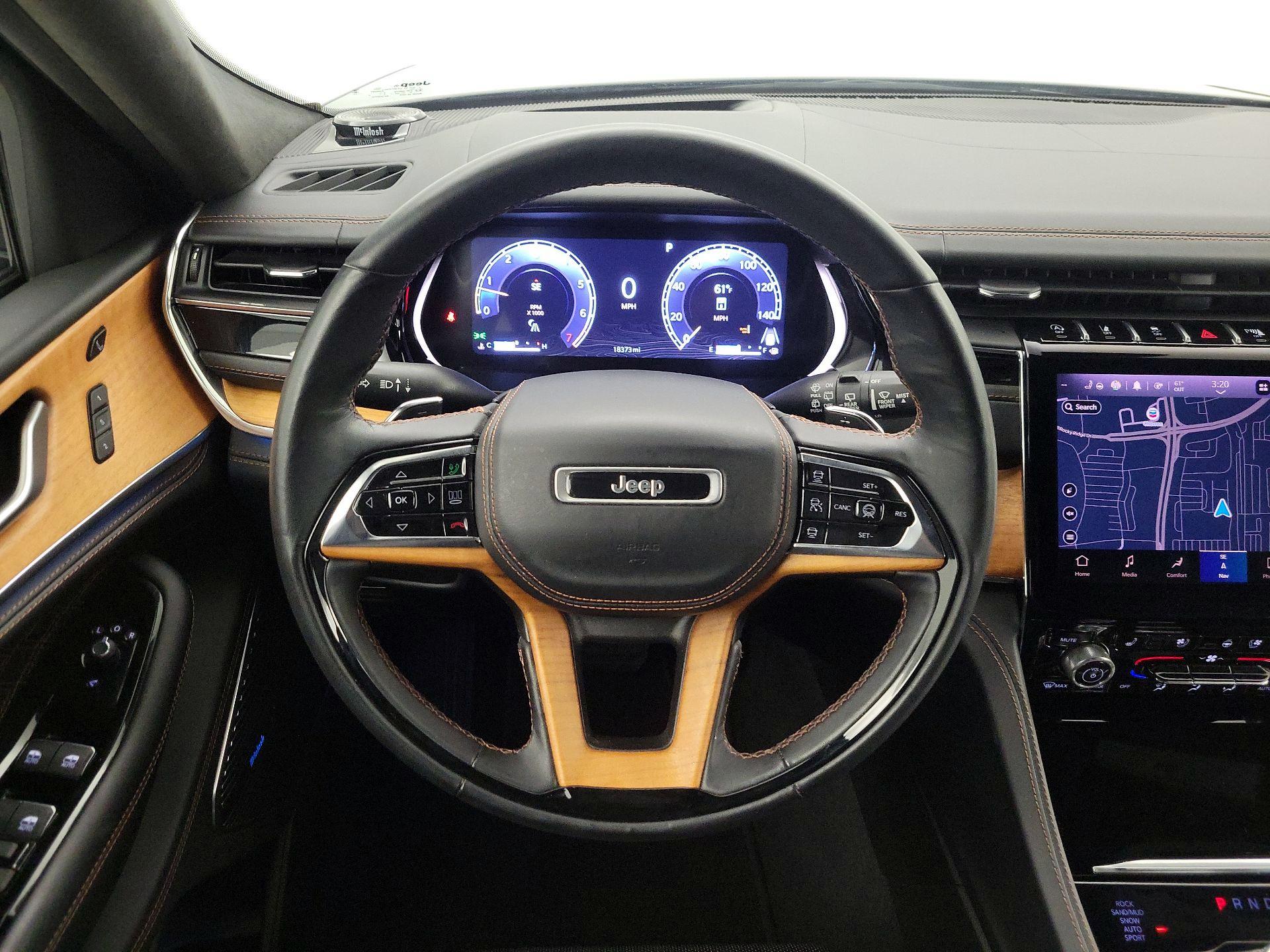 Thumbnail: 2023 Jeep Grand Cherokee - 10