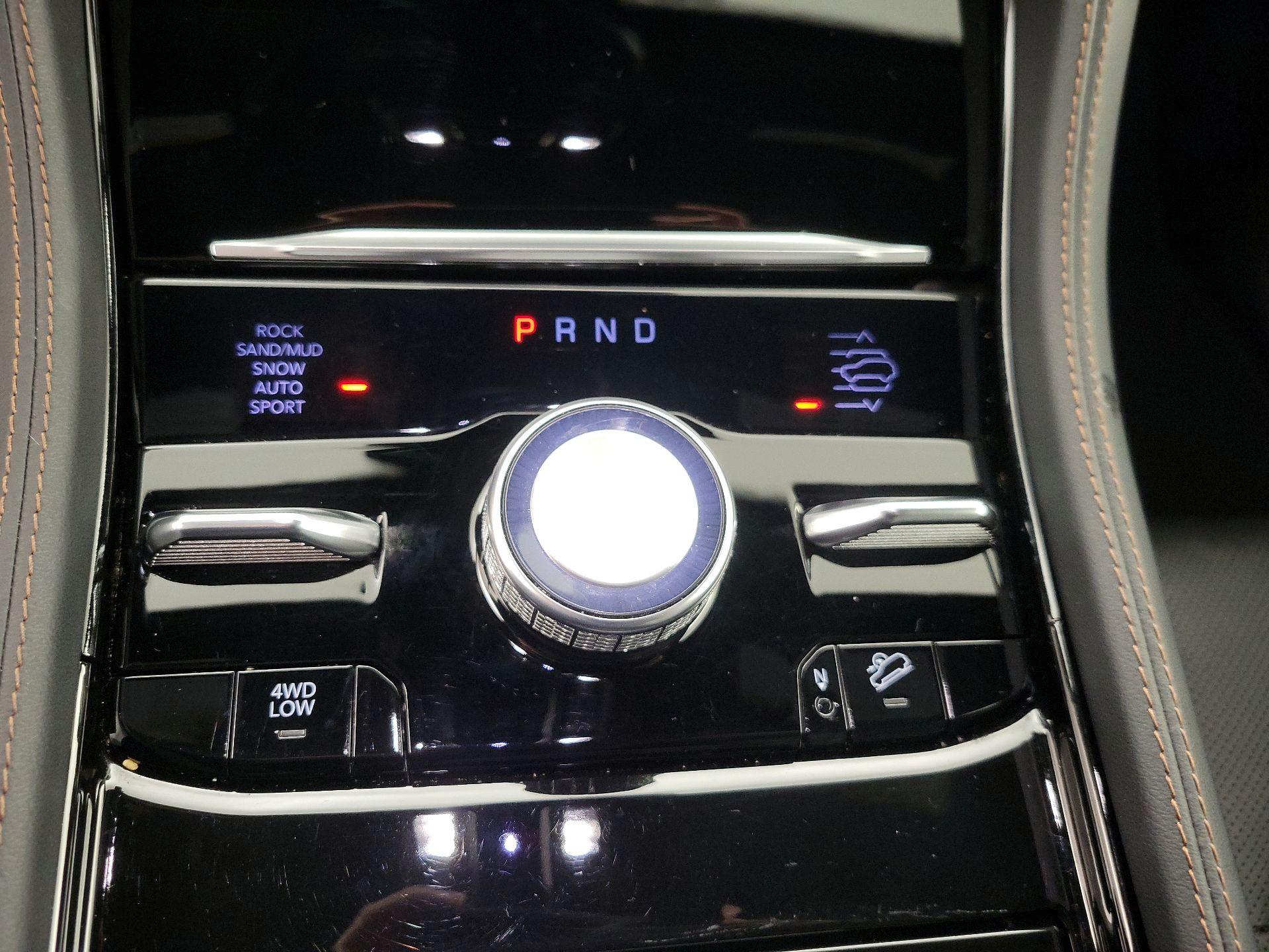 Thumbnail: 2023 Jeep Grand Cherokee - 17