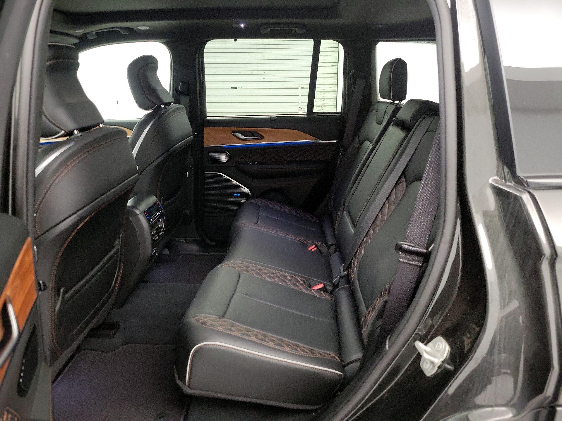 Thumbnail: 2023 Jeep Grand Cherokee - 19