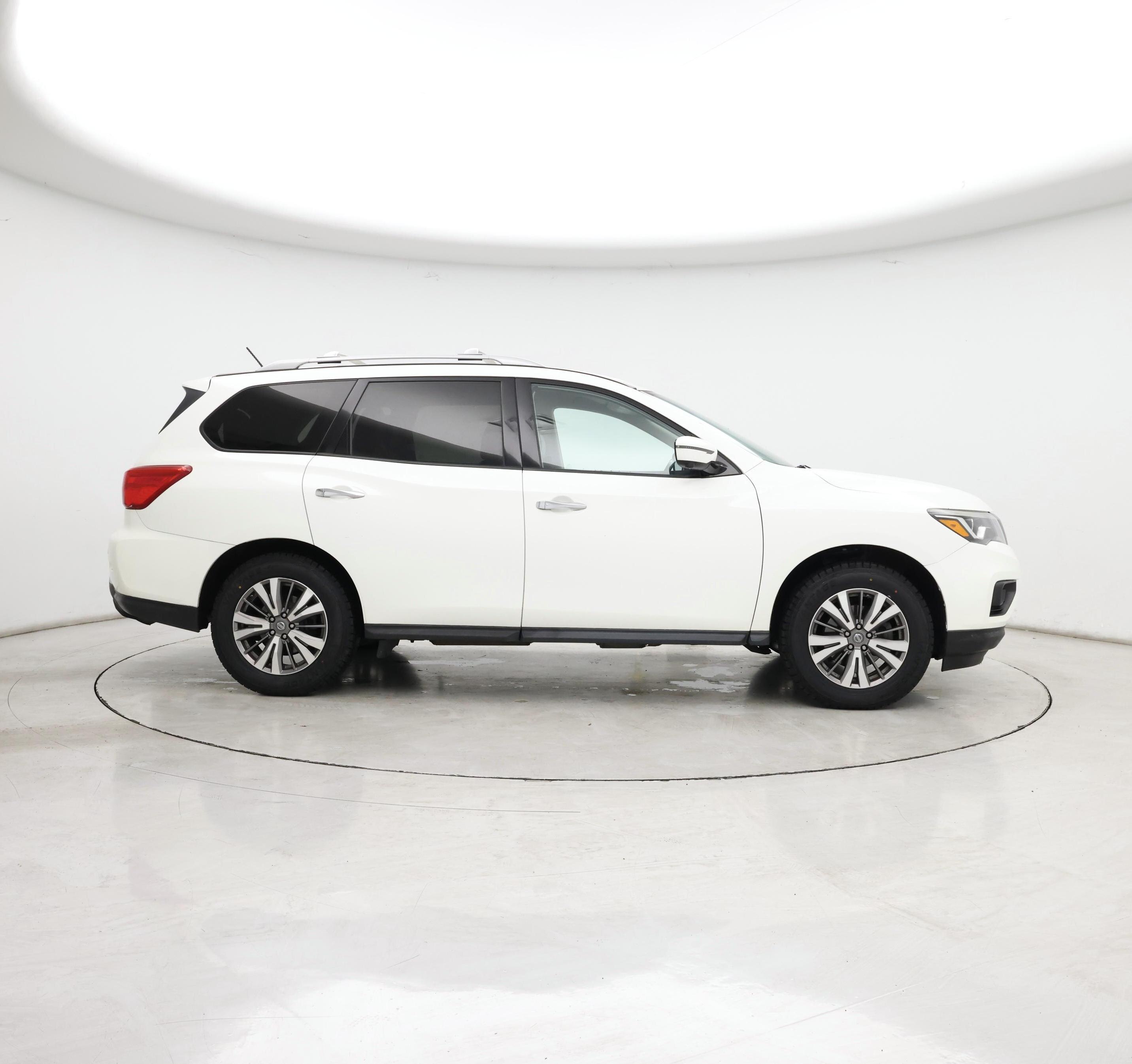 Thumbnail: 2018 Nissan Pathfinder - 7