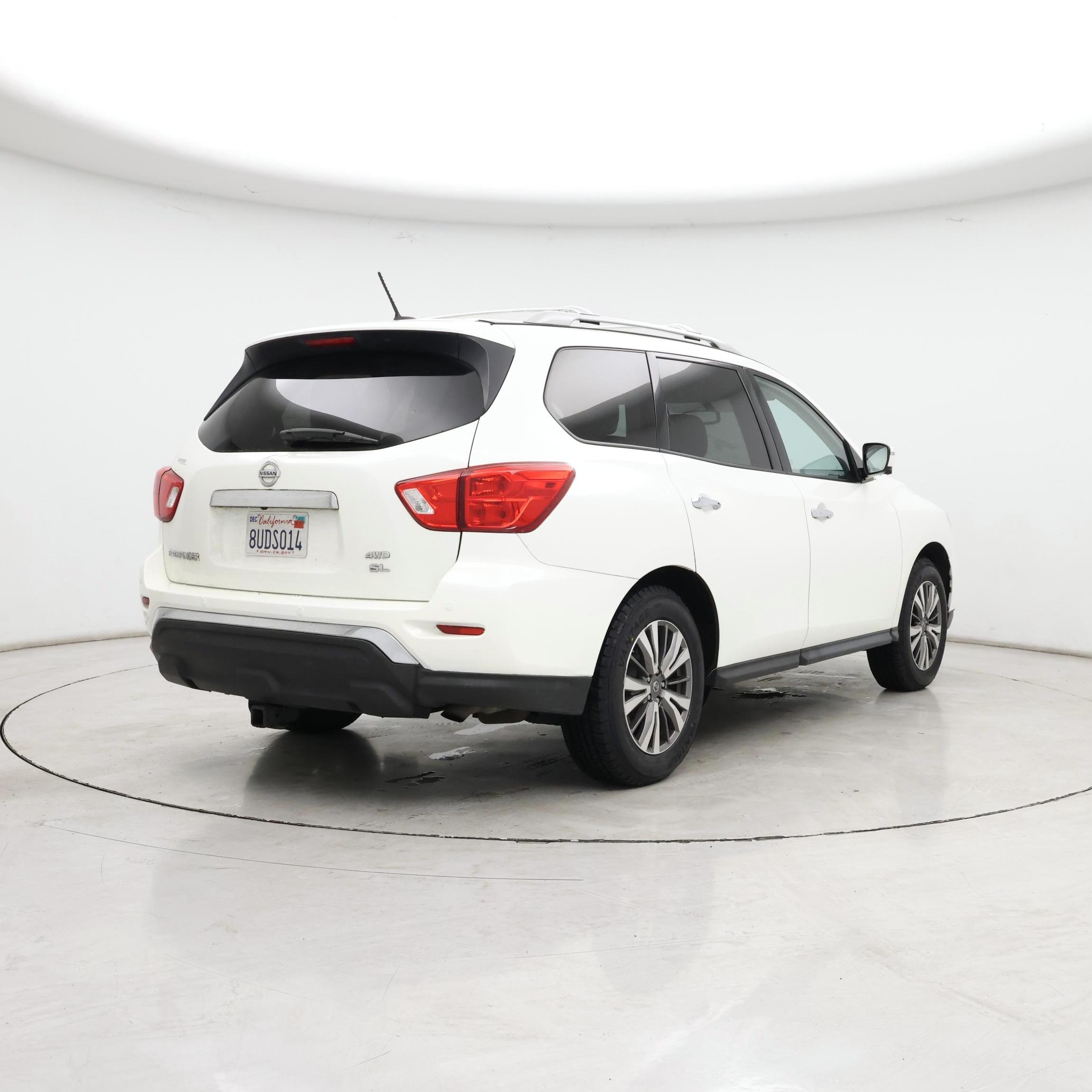 Thumbnail: 2018 Nissan Pathfinder - 8