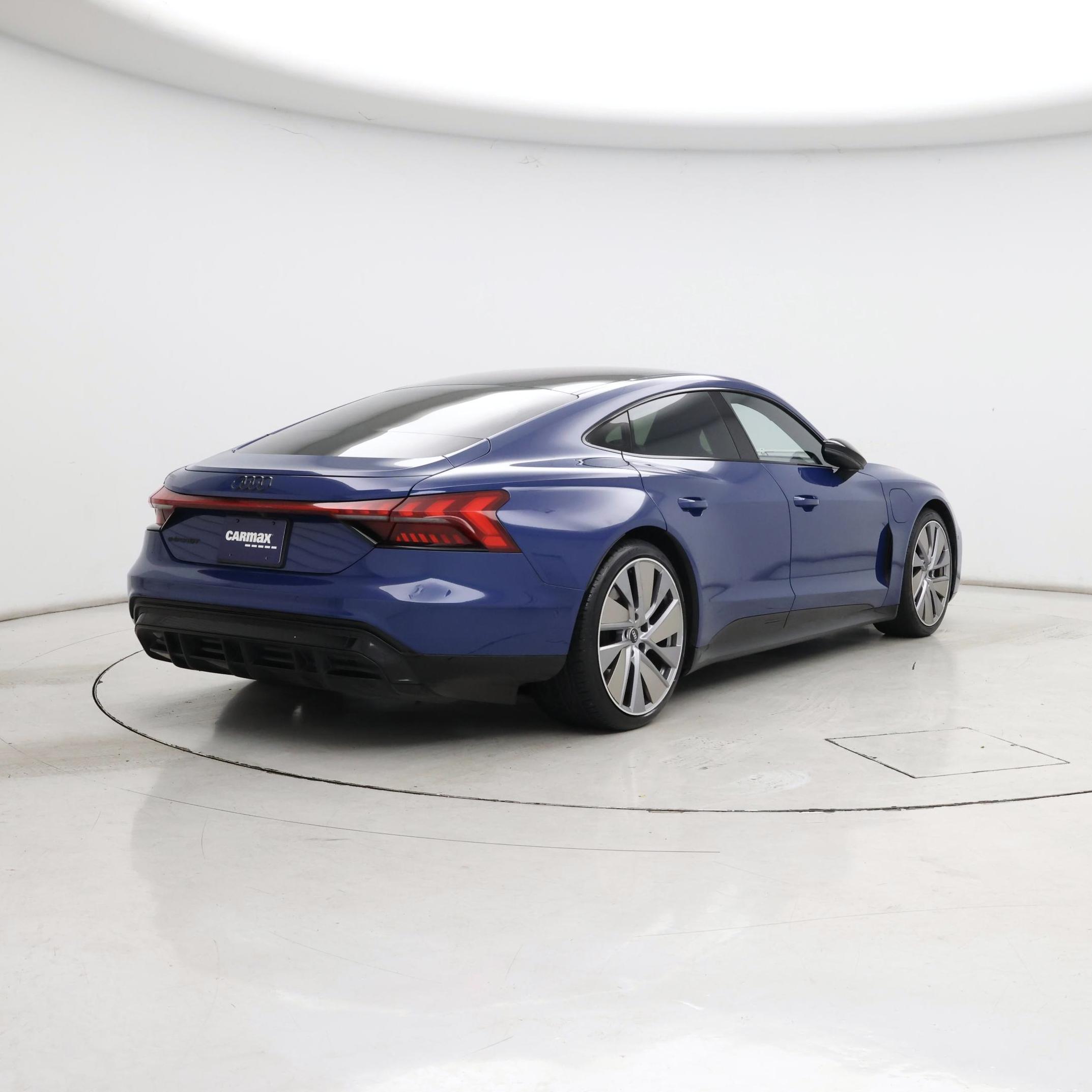 Thumbnail: 2022 Audi e-tron GT - 8