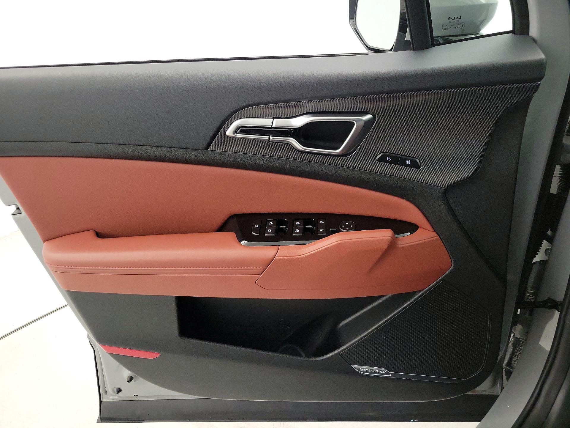 Thumbnail: 2024 Kia Sportage - 12