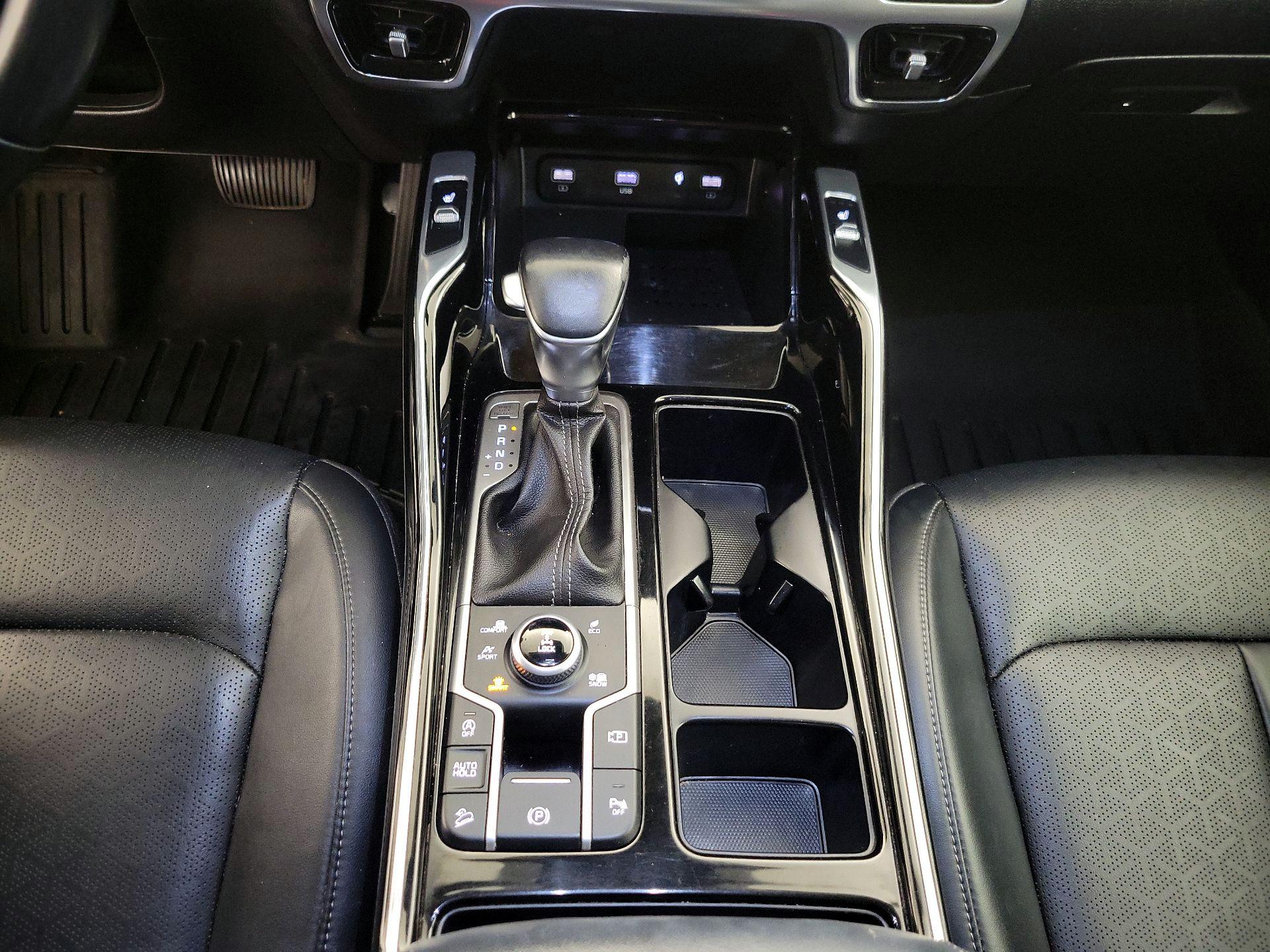 Thumbnail: 2021 Kia Sorento - 18