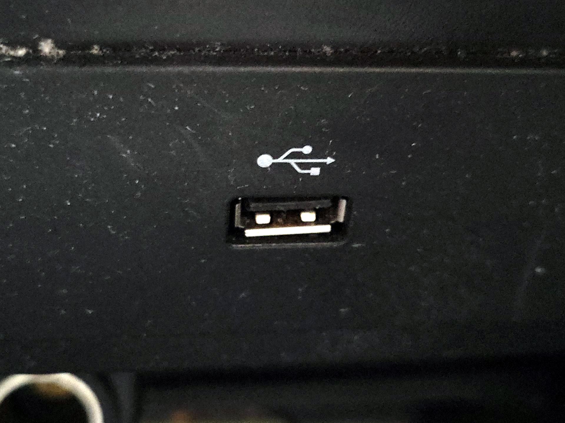 Thumbnail: 2016 Ford C-Max - 17