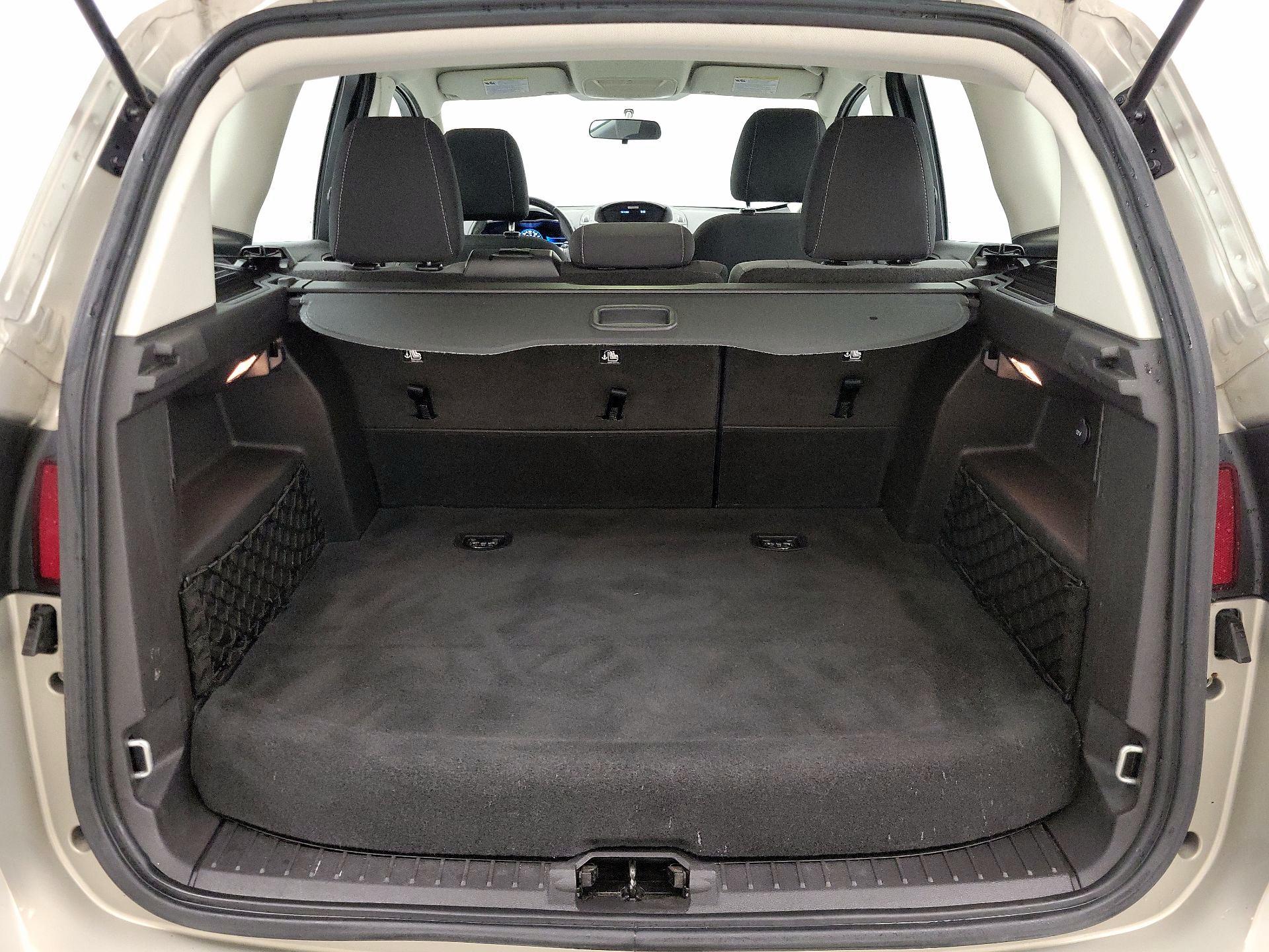 Thumbnail: 2016 Ford C-Max - 19