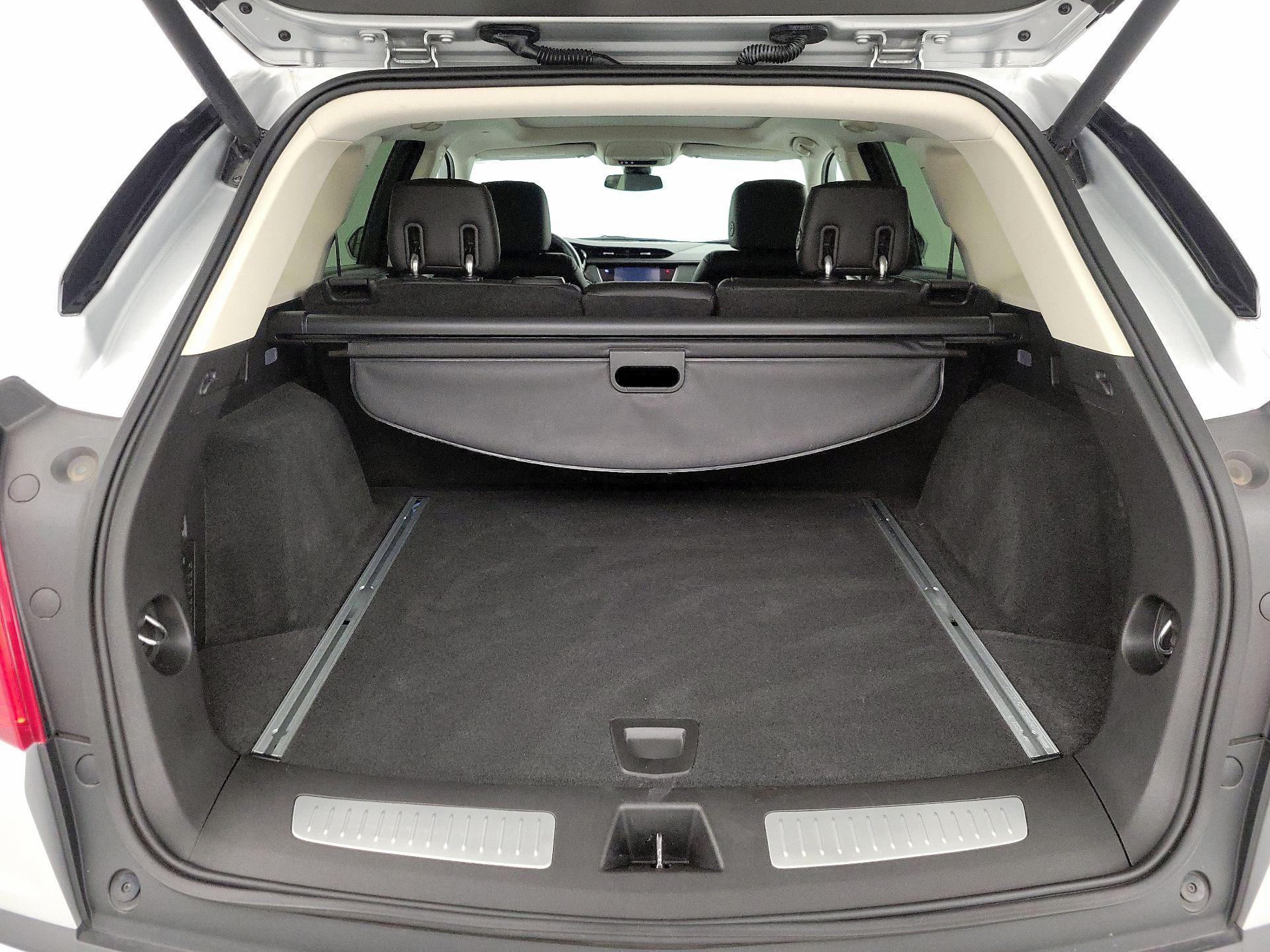 Thumbnail: 2017 Cadillac XT5 - 18