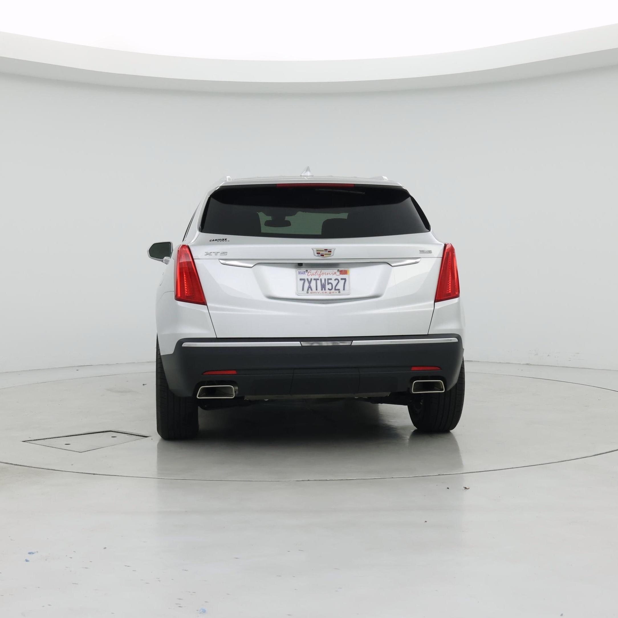 Thumbnail: 2017 Cadillac XT5 - 6