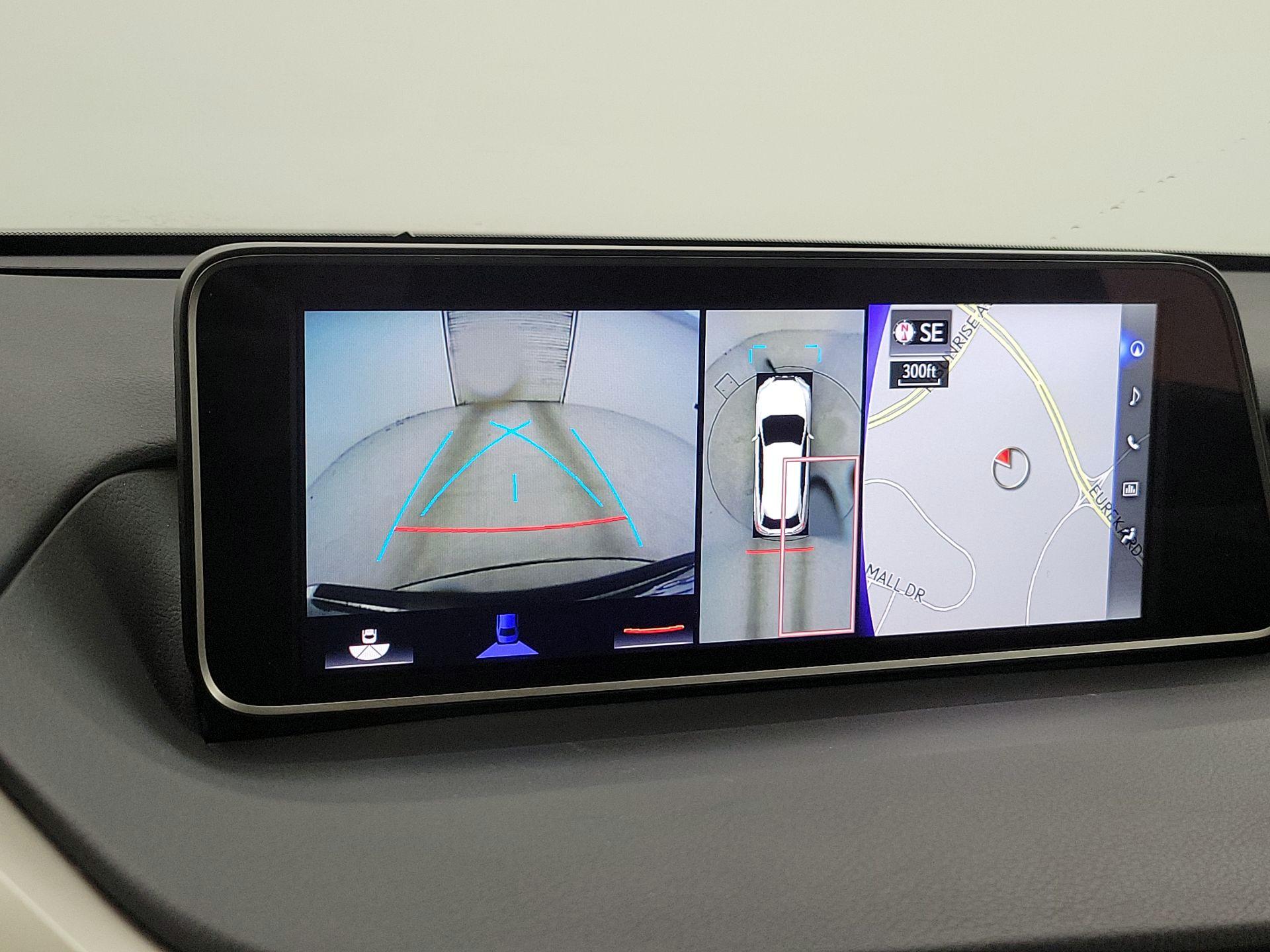 Thumbnail: 2018 Lexus RX - 15