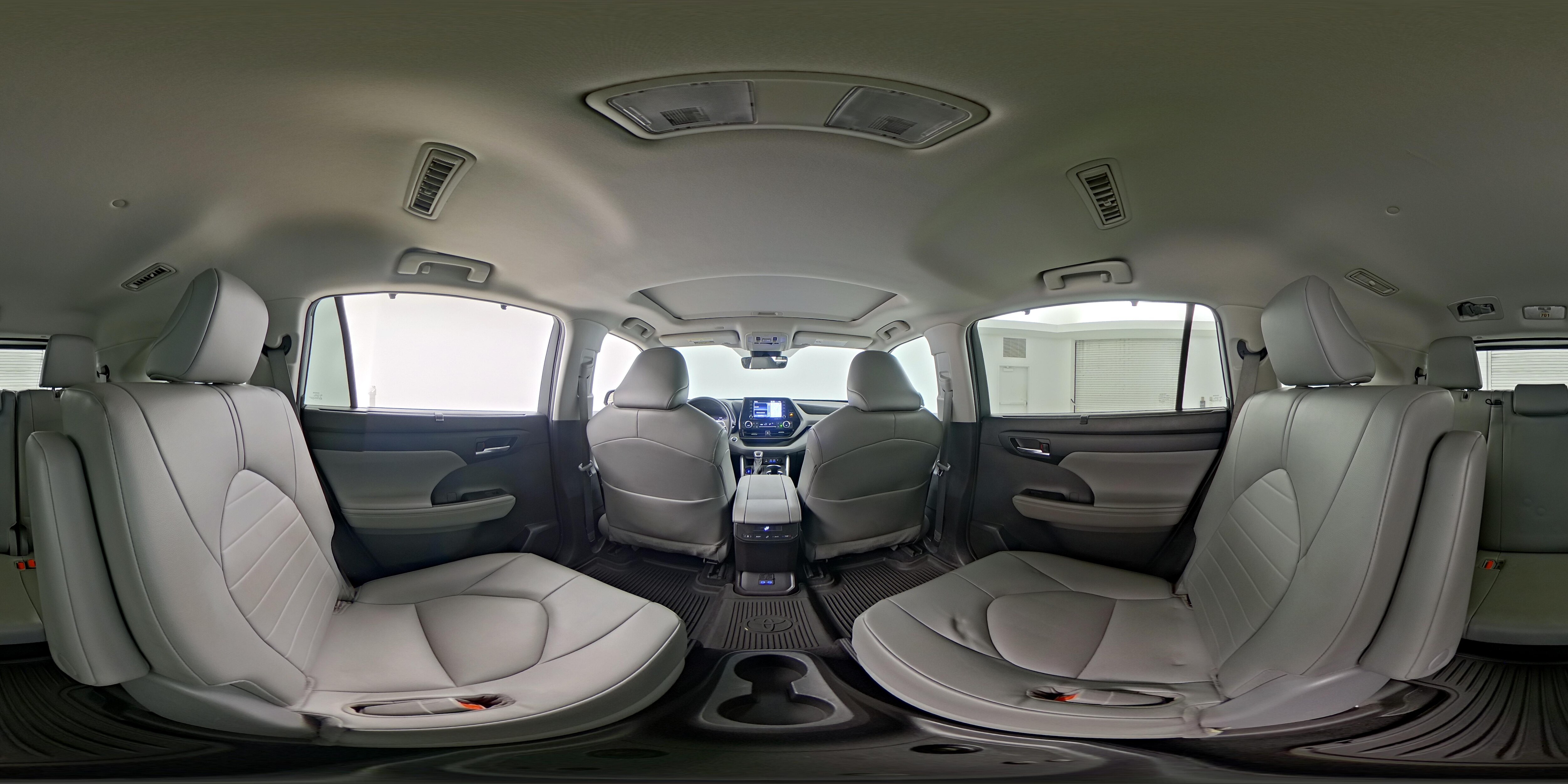 2022 Toyota Highlander XLE - Photo 27