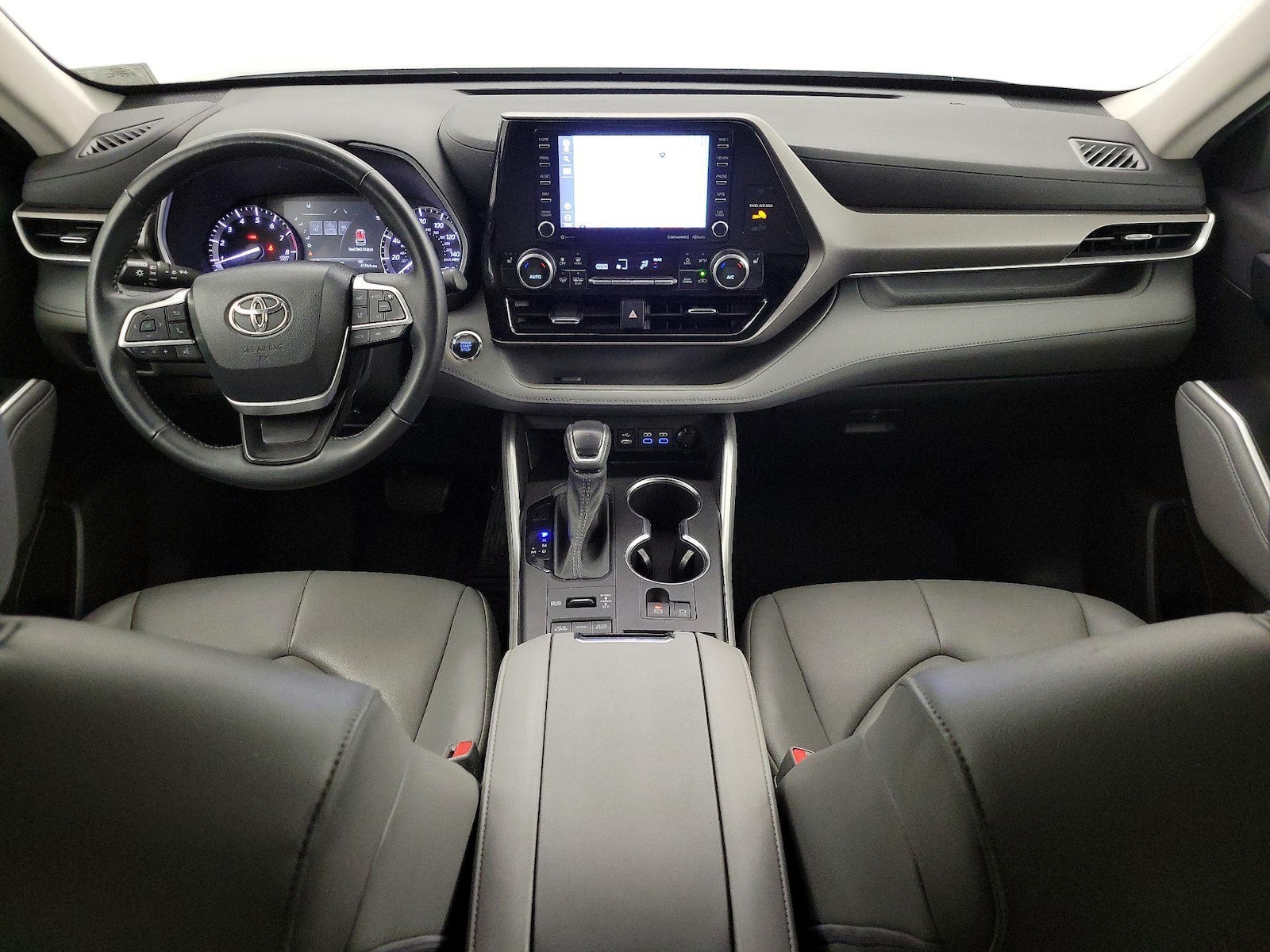 2022 Toyota Highlander XLE - Photo 10