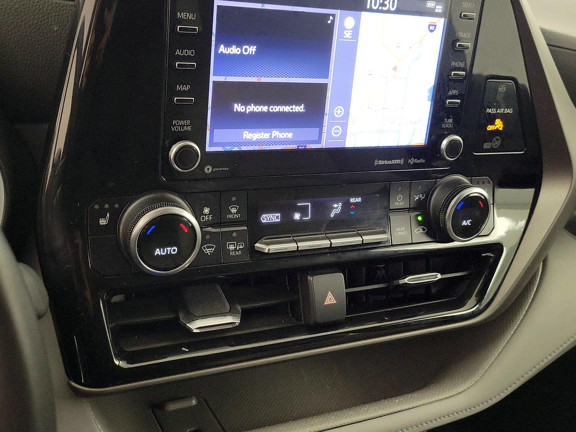 Thumbnail: 2022 Toyota Highlander - 17