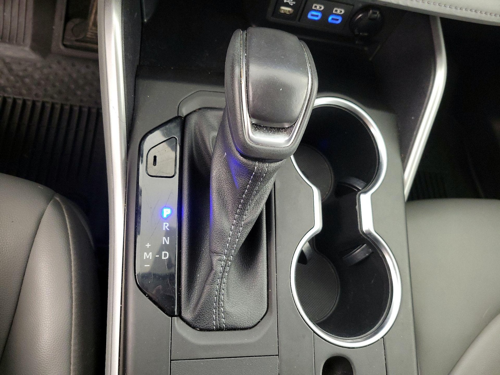 2022 Toyota Highlander XLE - Photo 19