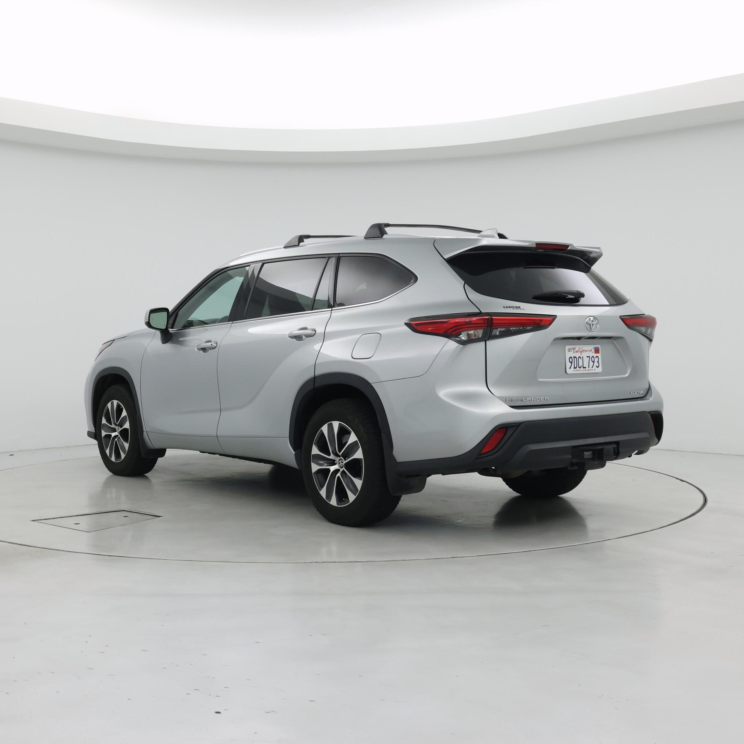 Thumbnail: 2022 Toyota Highlander - 2
