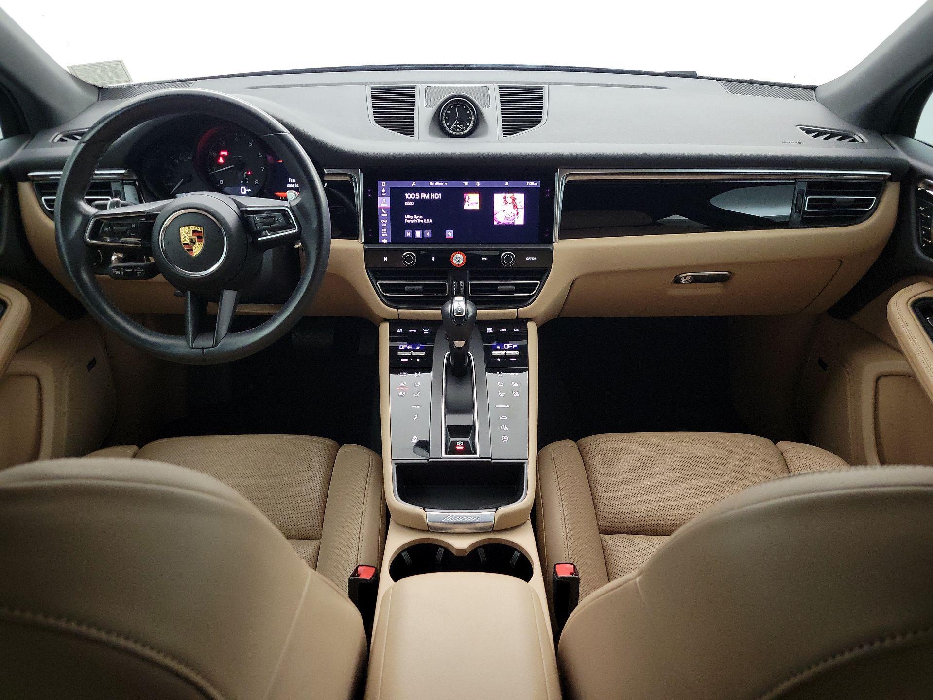 Thumbnail: 2023 Porsche Macan - 9