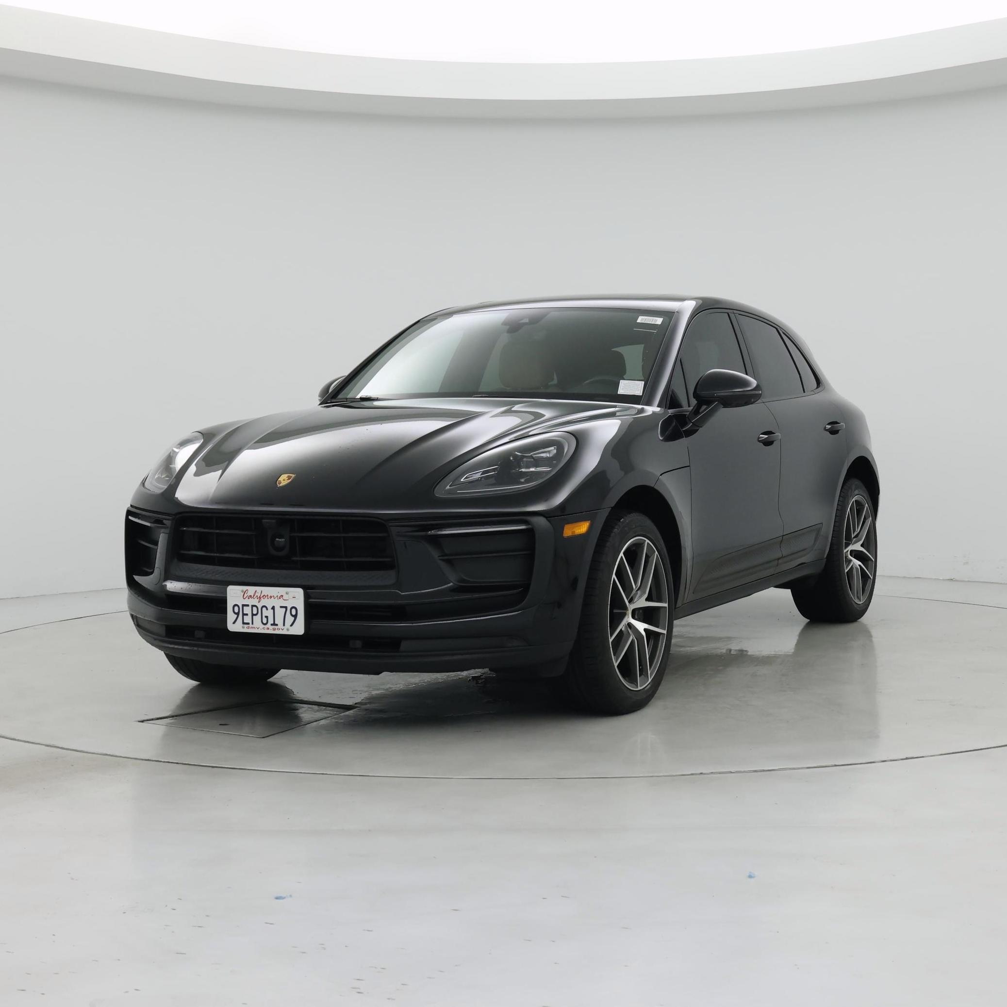 Thumbnail: 2023 Porsche Macan - 4