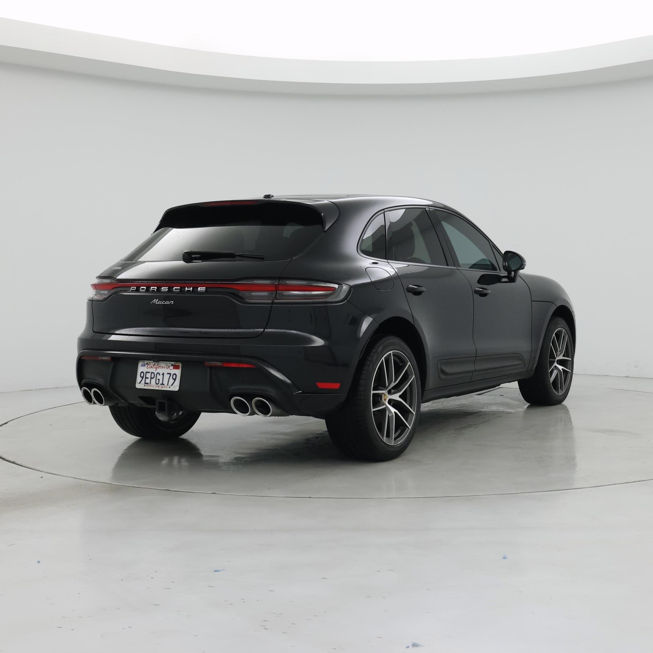 Thumbnail: 2023 Porsche Macan - 8
