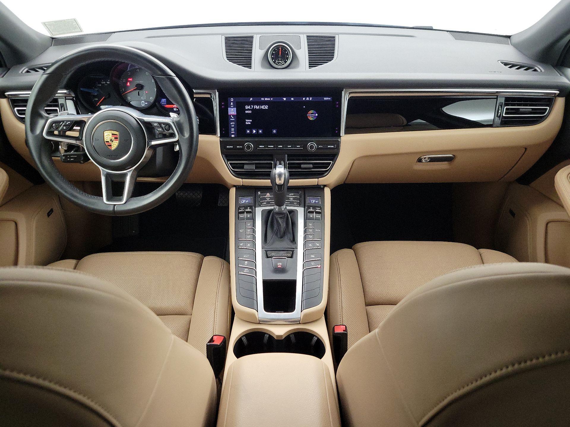 Thumbnail: 2021 Porsche Macan - 9