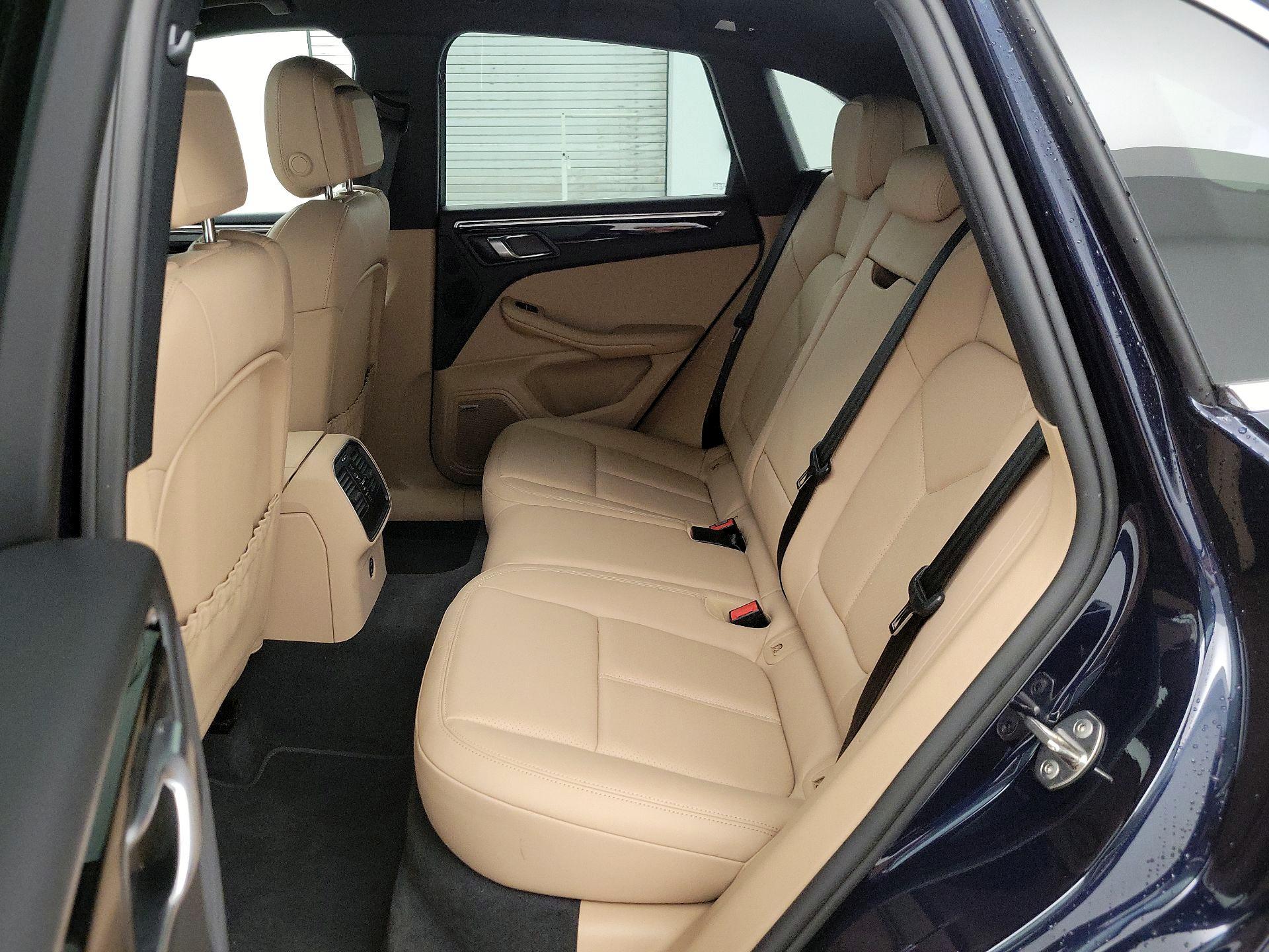 Thumbnail: 2021 Porsche Macan - 19