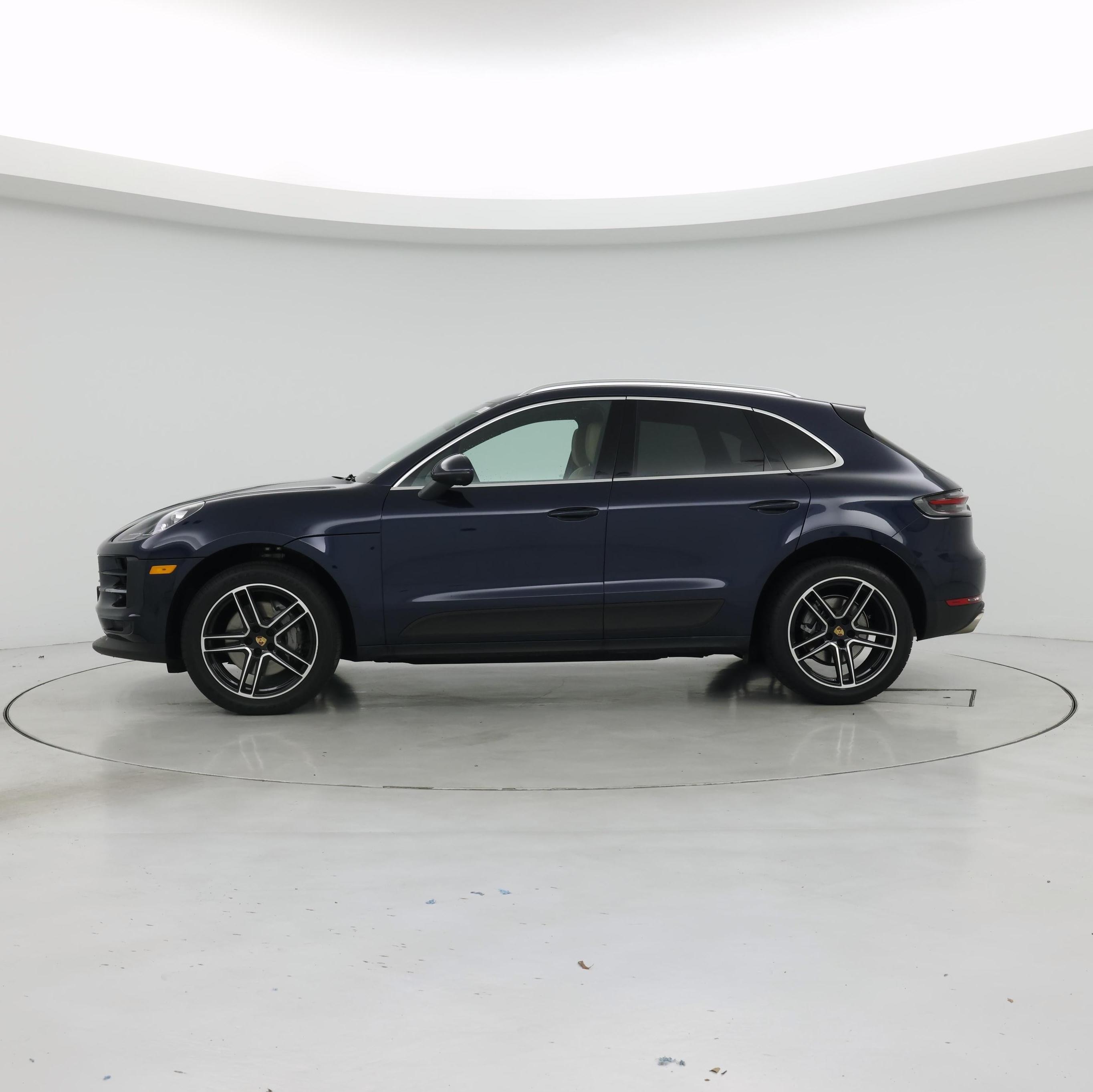 Thumbnail: 2021 Porsche Macan - 3