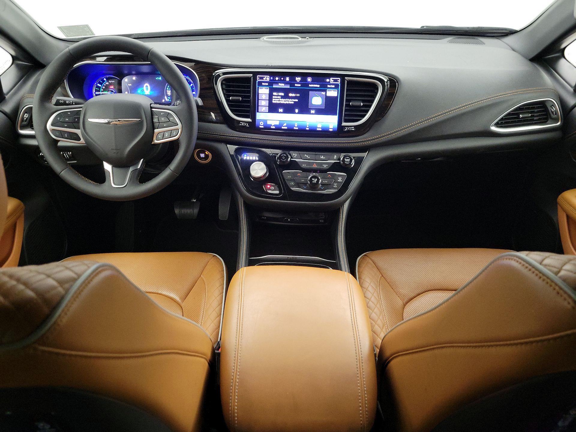 Thumbnail: 2023 Chrysler Pacifica - 9