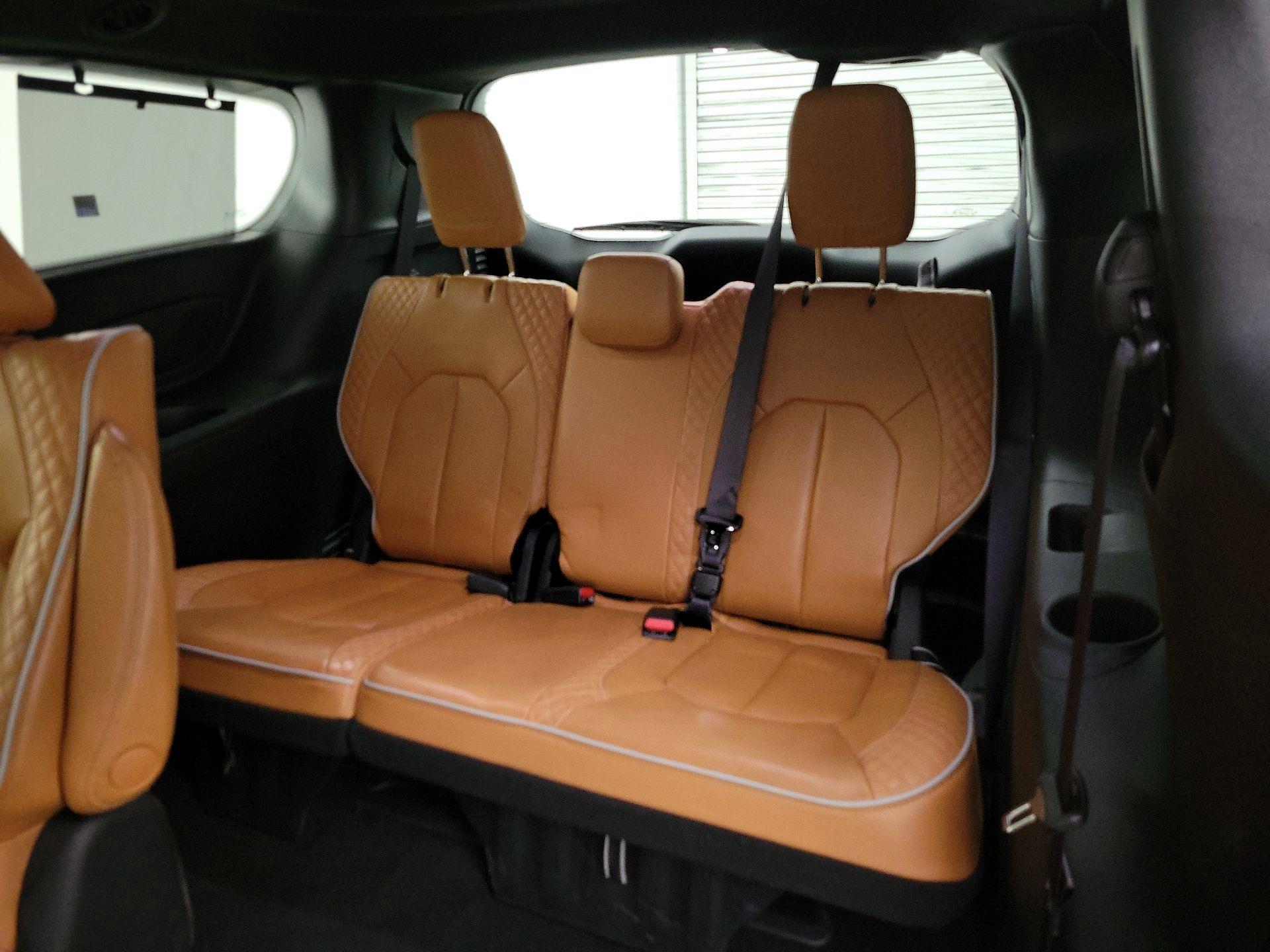 Thumbnail: 2023 Chrysler Pacifica - 19