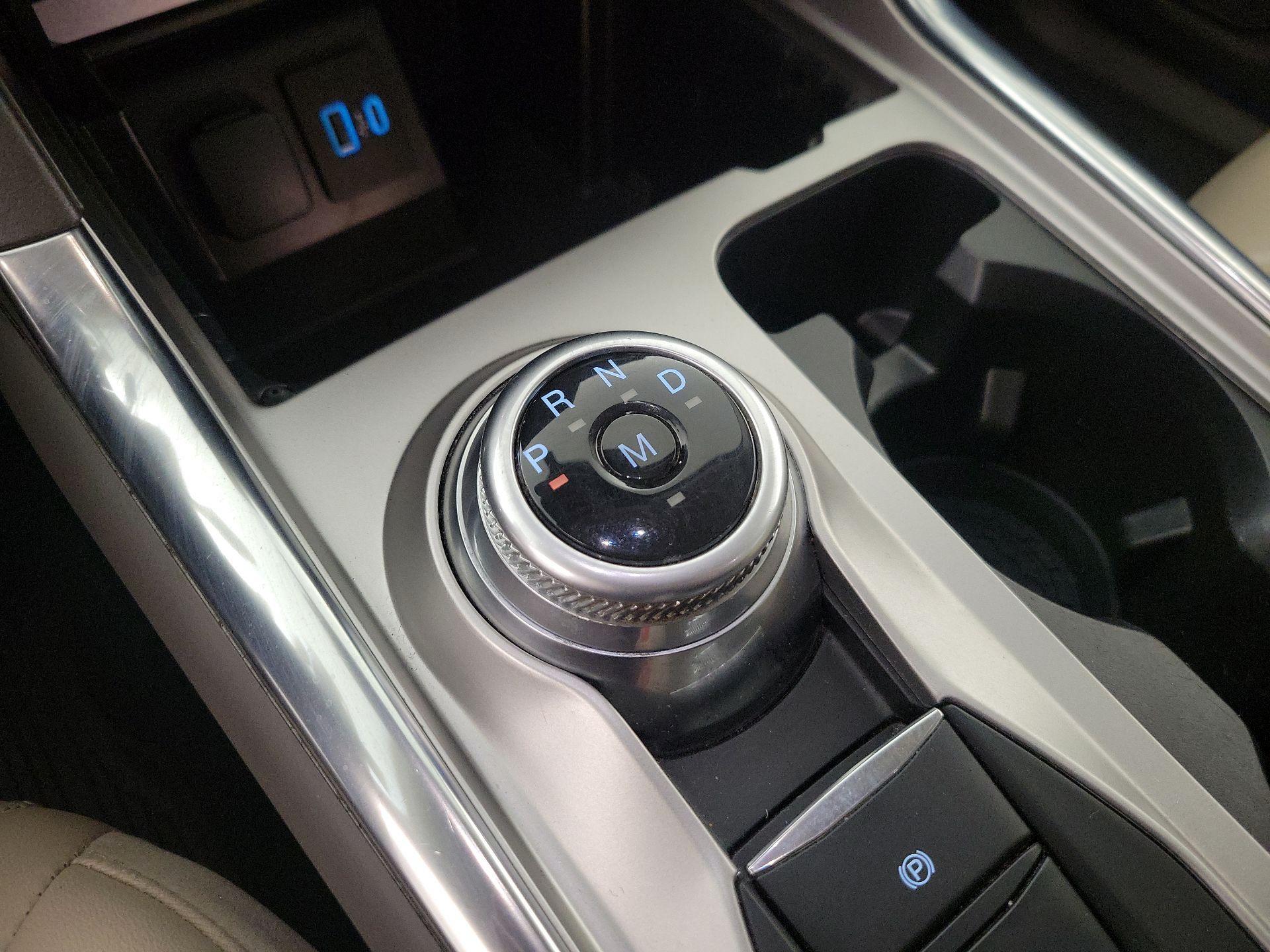 Thumbnail: 2020 Ford Explorer - 17