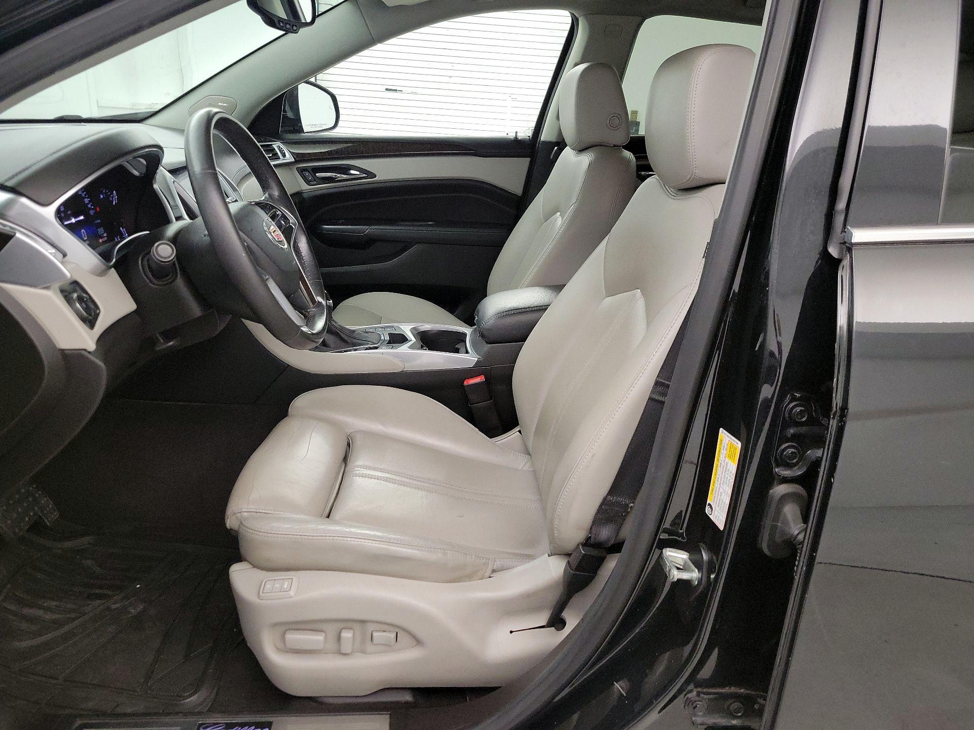 Thumbnail: 2016 Cadillac SRX - 11