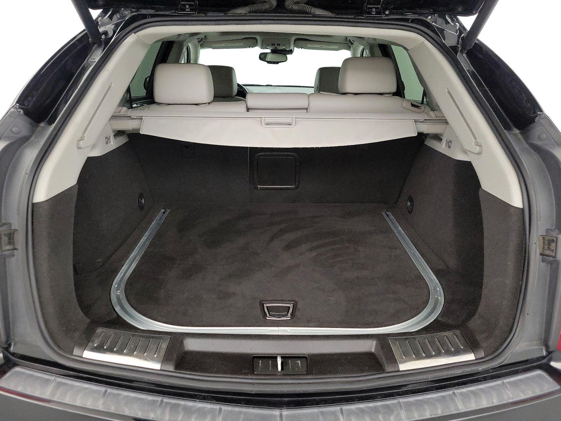 Thumbnail: 2016 Cadillac SRX - 18