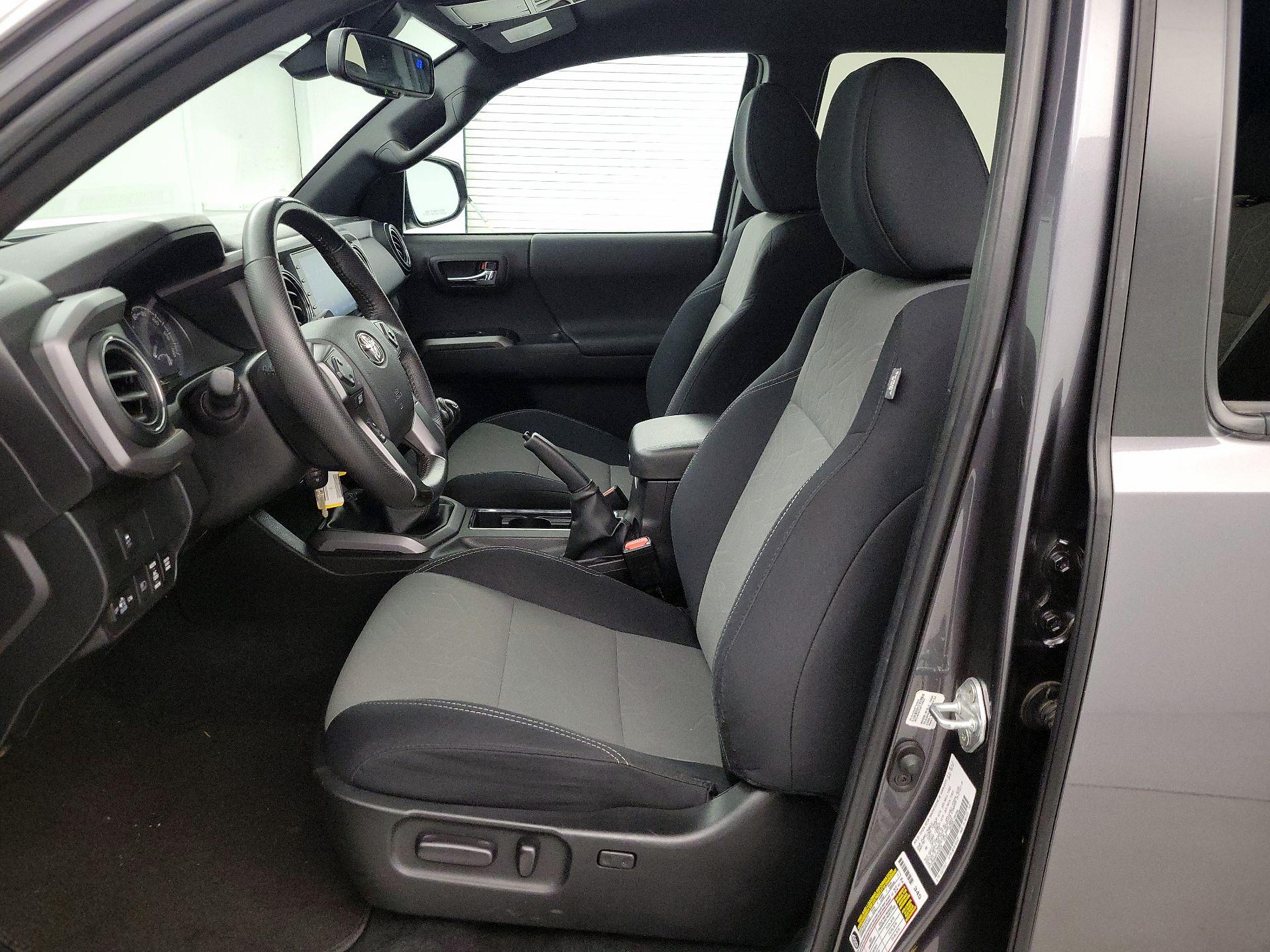 Thumbnail: 2022 Toyota Tacoma - 11