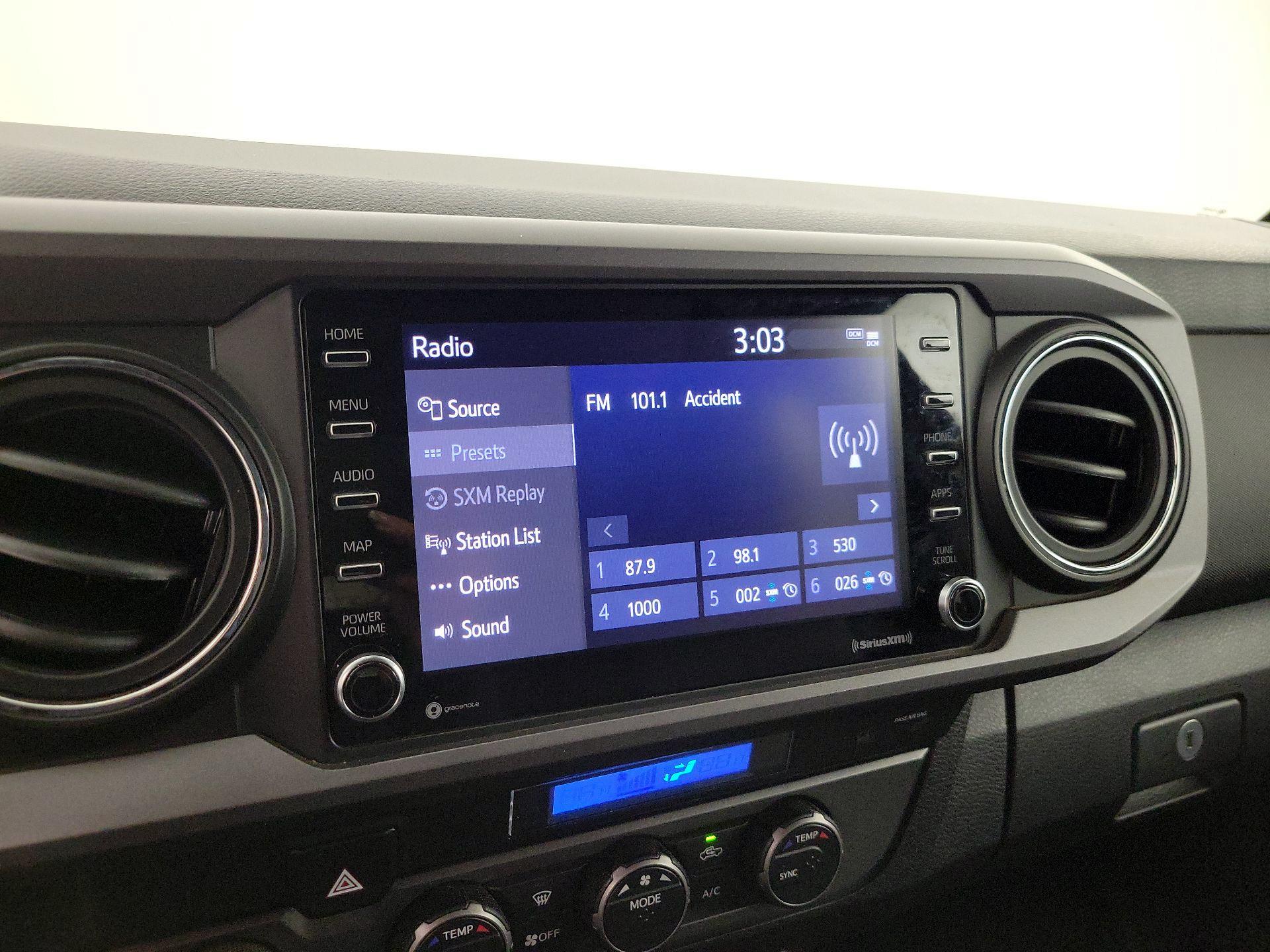 Thumbnail: 2022 Toyota Tacoma - 15