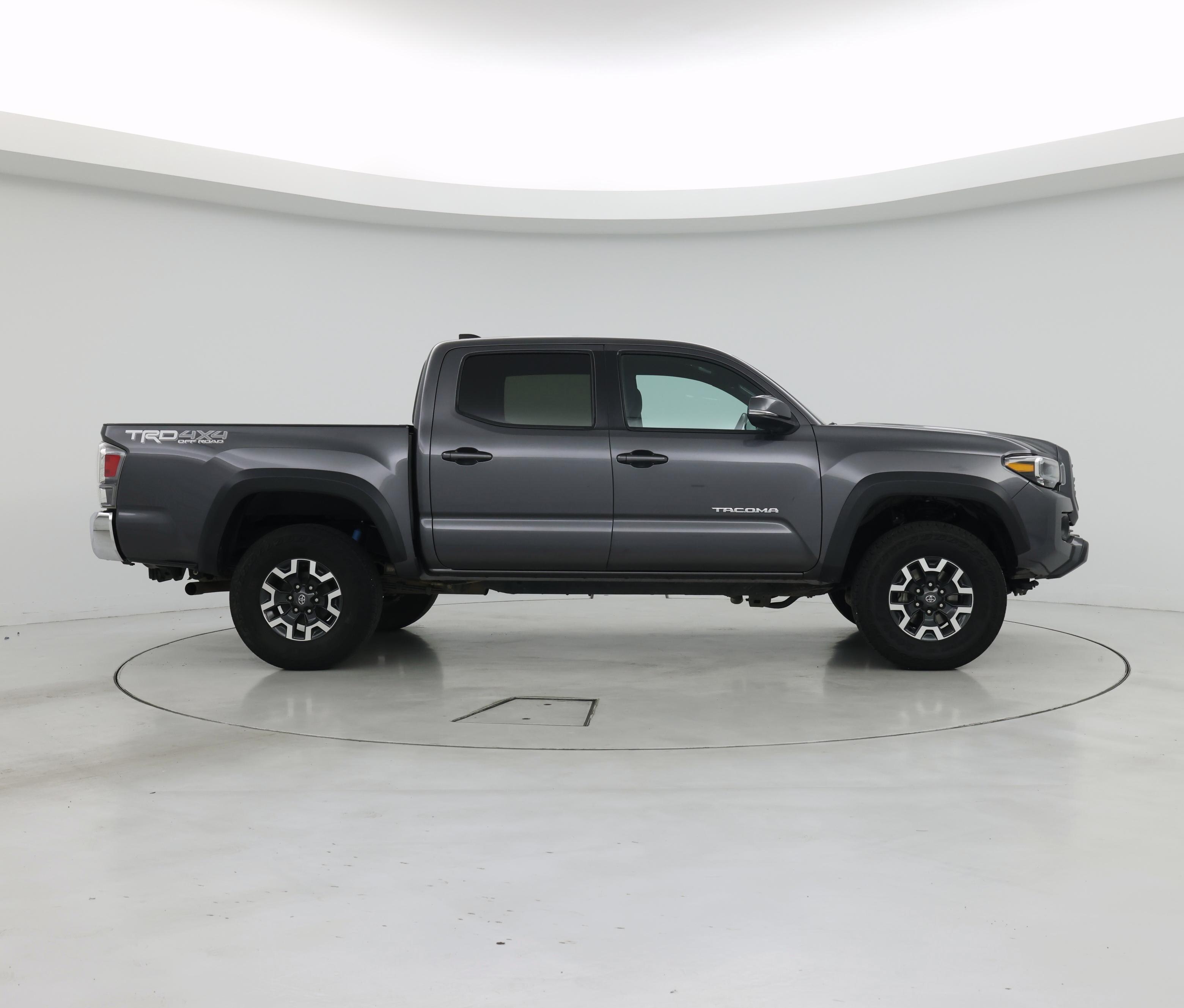 Thumbnail: 2022 Toyota Tacoma - 7