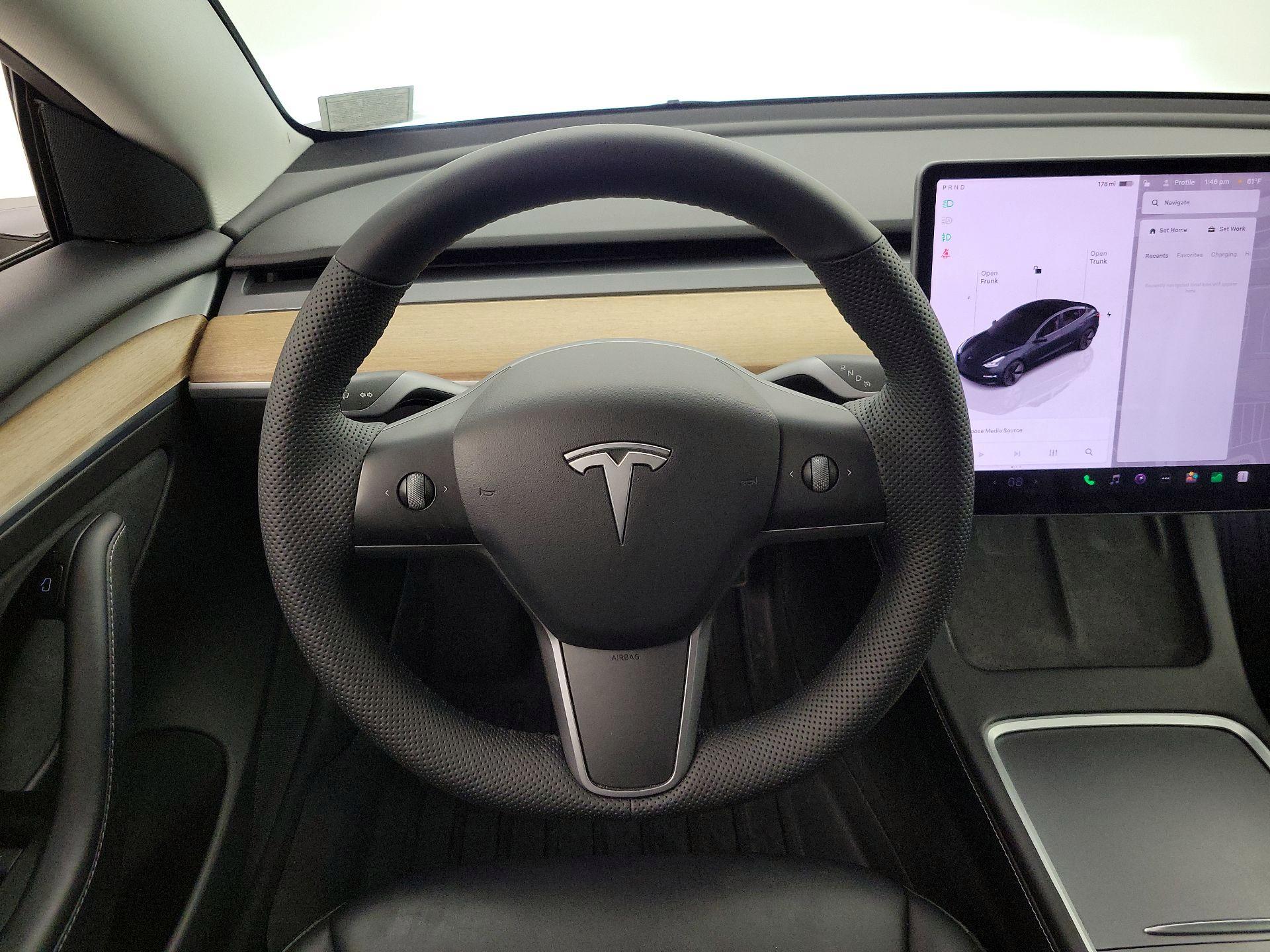 Thumbnail: 2022 Tesla Model 3 - 10