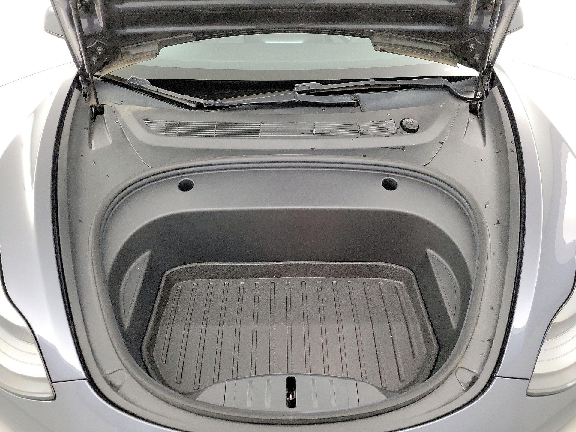 Thumbnail: 2022 Tesla Model 3 - 20