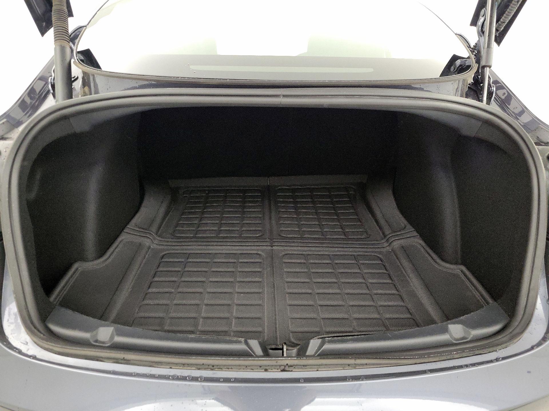 Thumbnail: 2023 Tesla Model 3 - 19