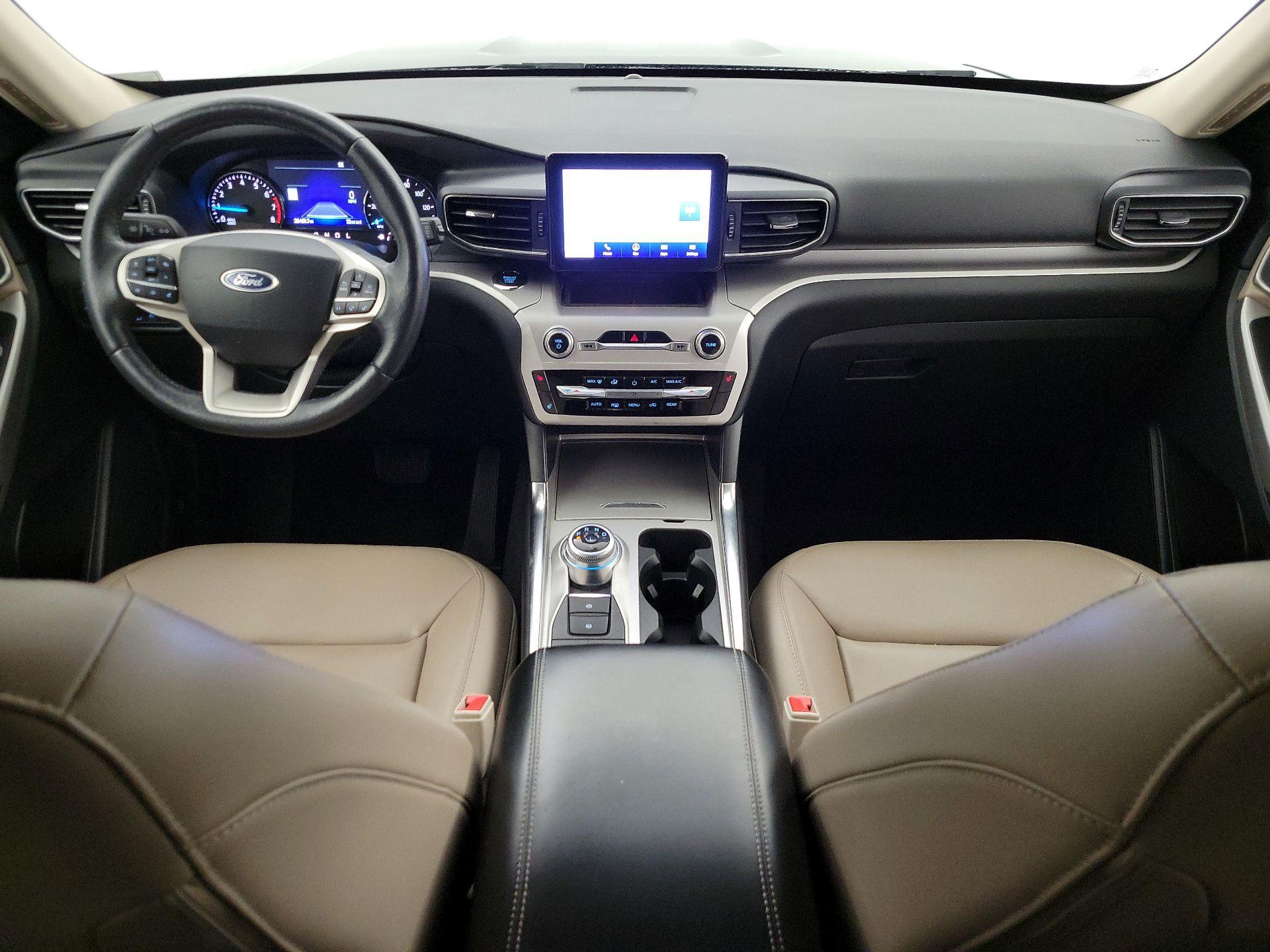 Thumbnail: 2022 Ford Explorer - 9