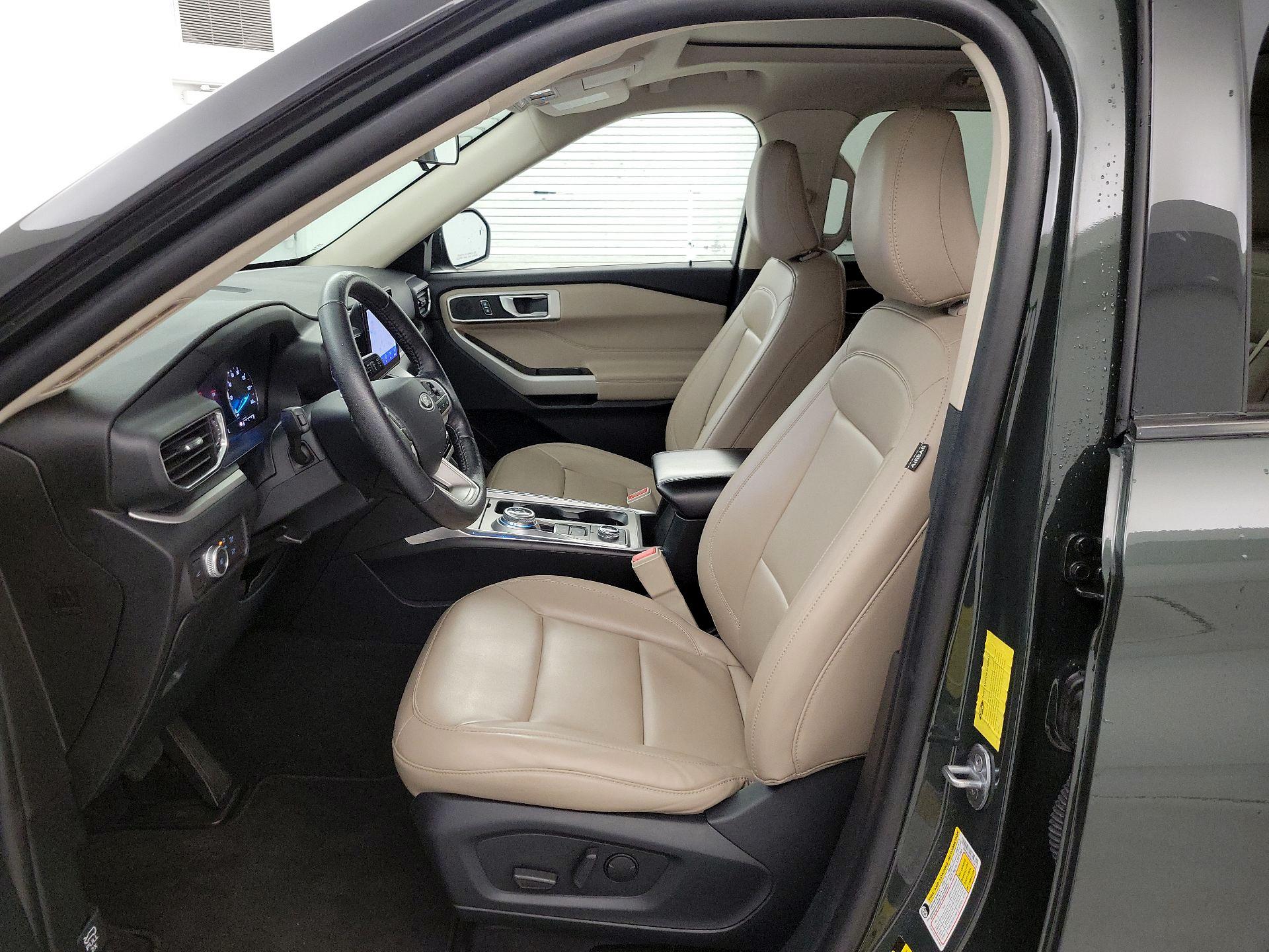 Thumbnail: 2022 Ford Explorer - 11