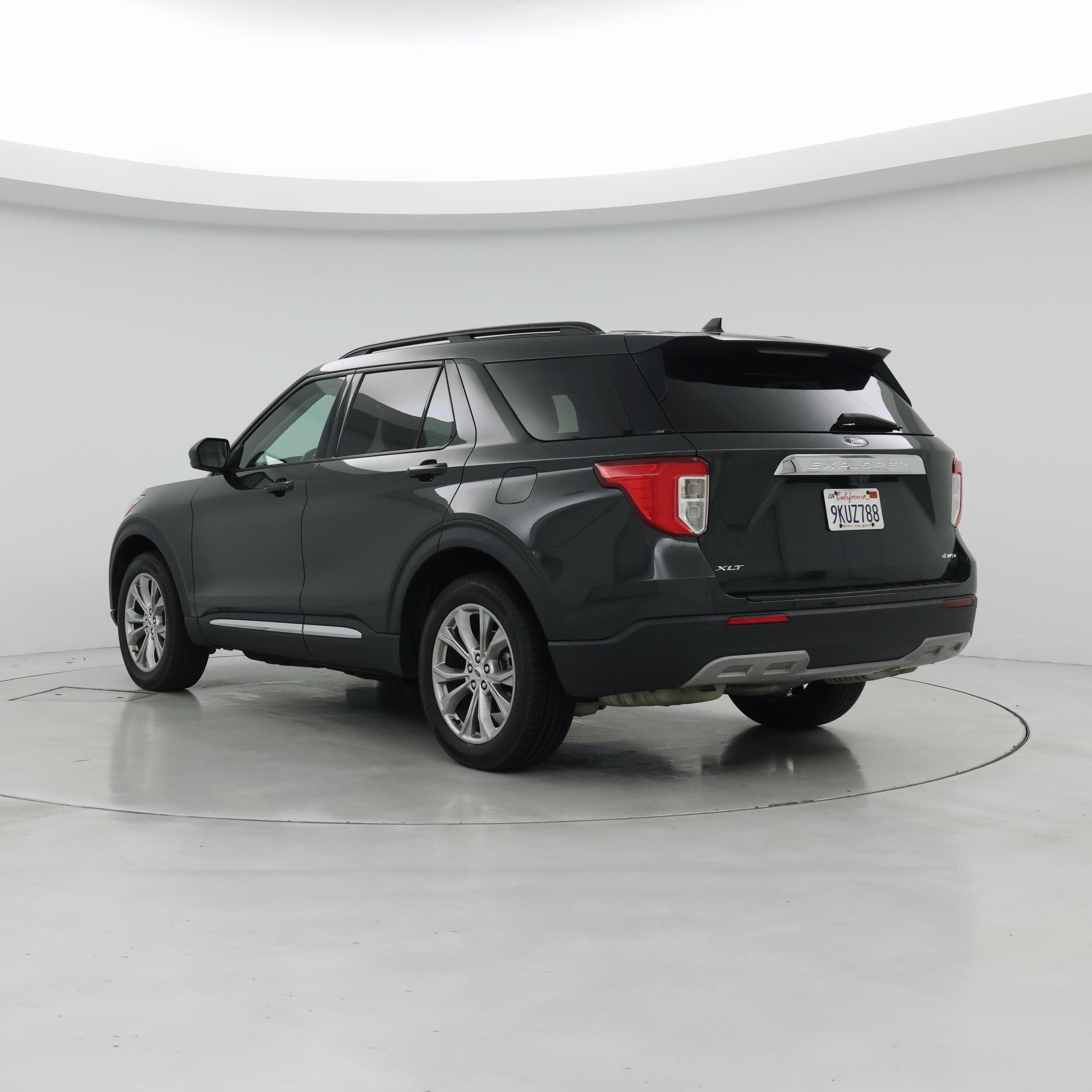 Thumbnail: 2022 Ford Explorer - 2