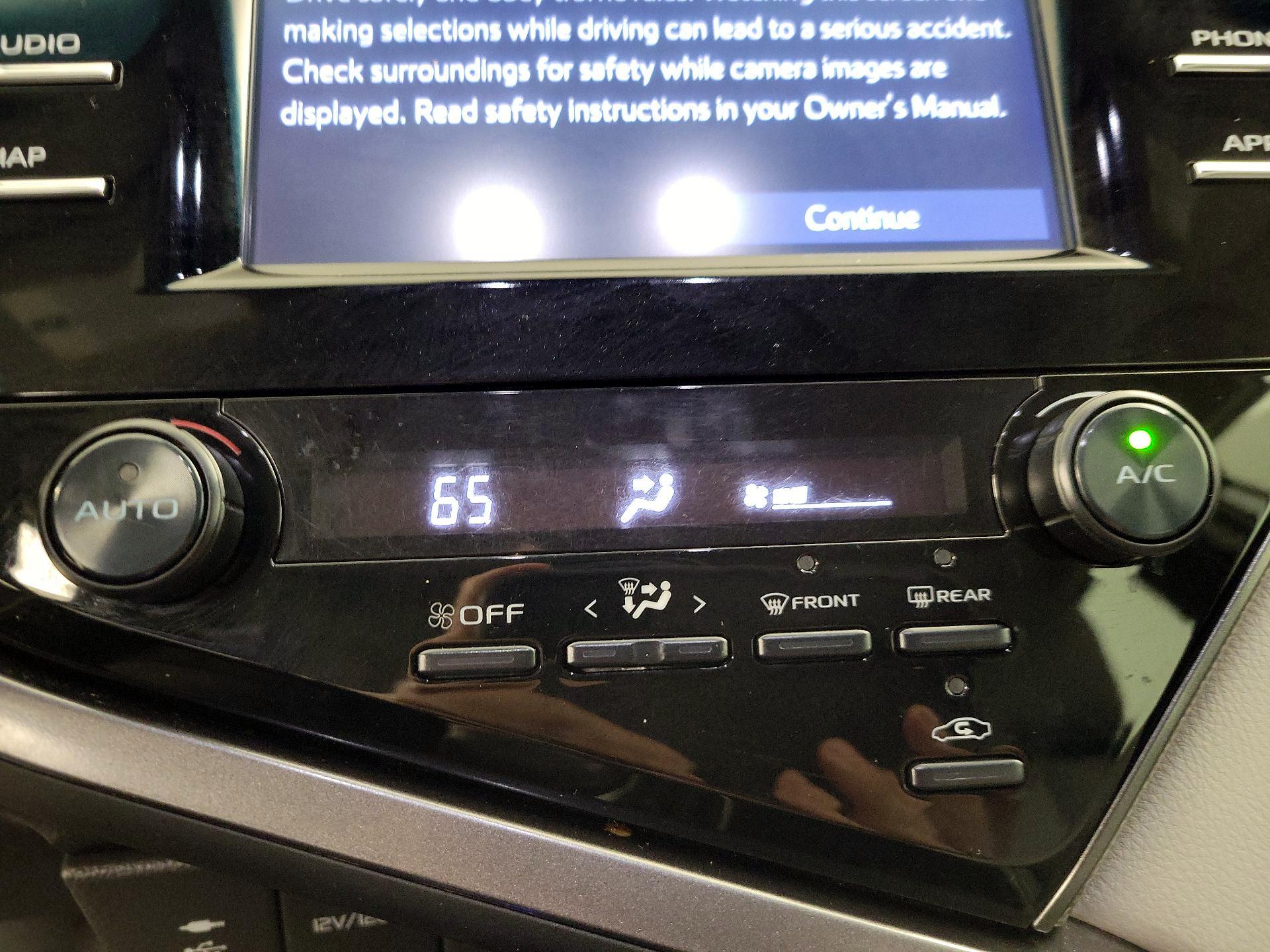 Thumbnail: 2019 Toyota Camry - 16