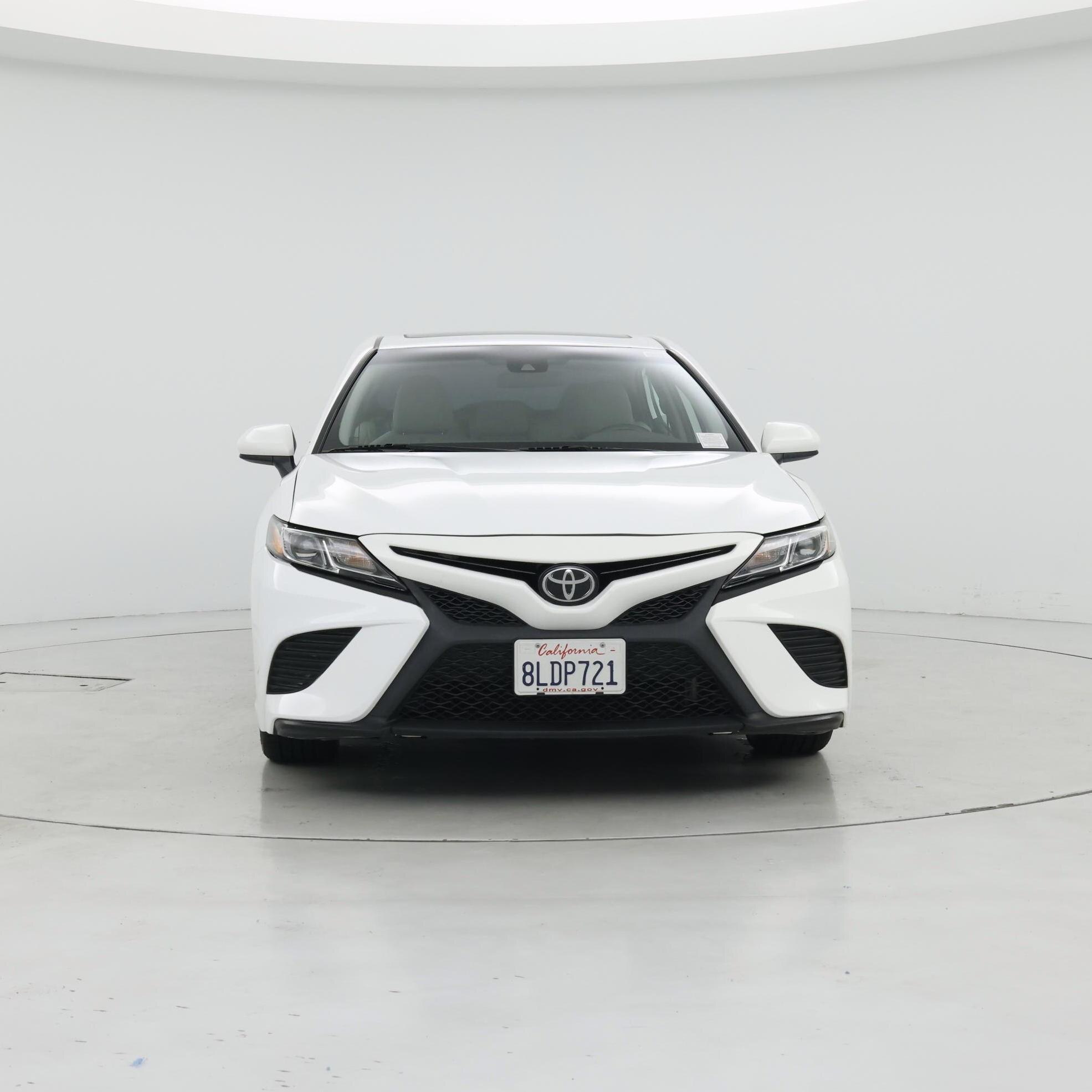 Thumbnail: 2019 Toyota Camry - 5