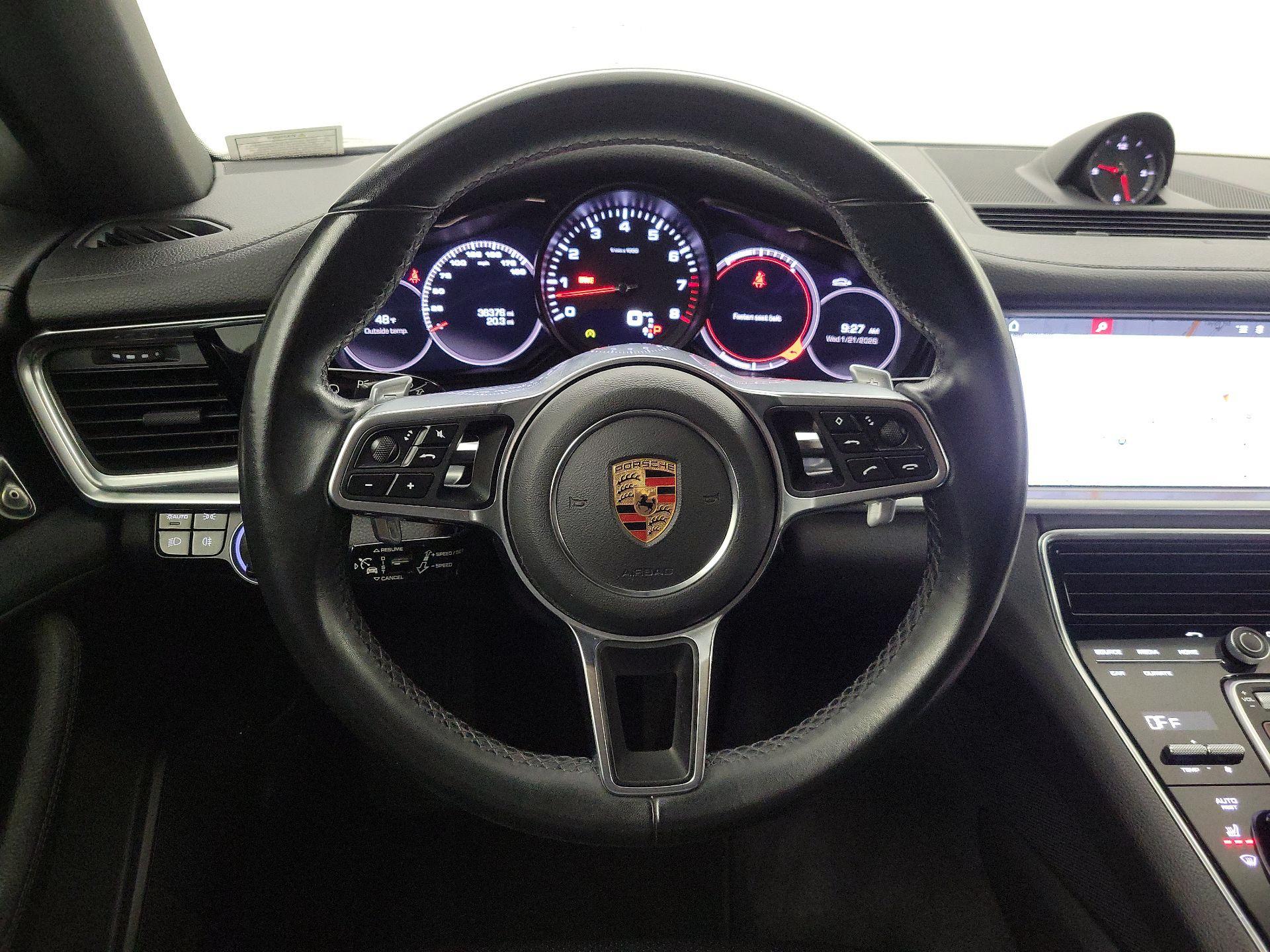 Thumbnail: 2018 Porsche Panamera - 10