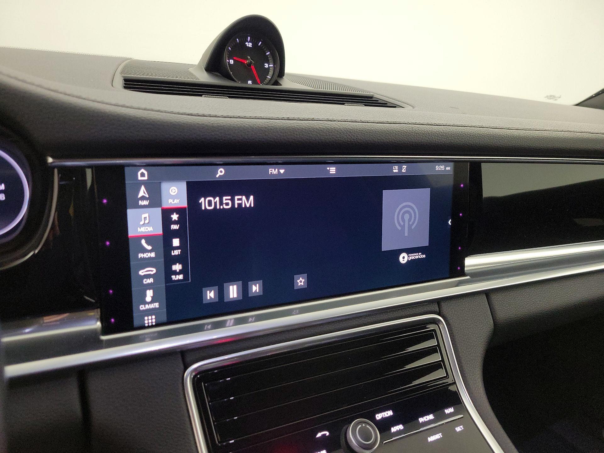 Thumbnail: 2018 Porsche Panamera - 15