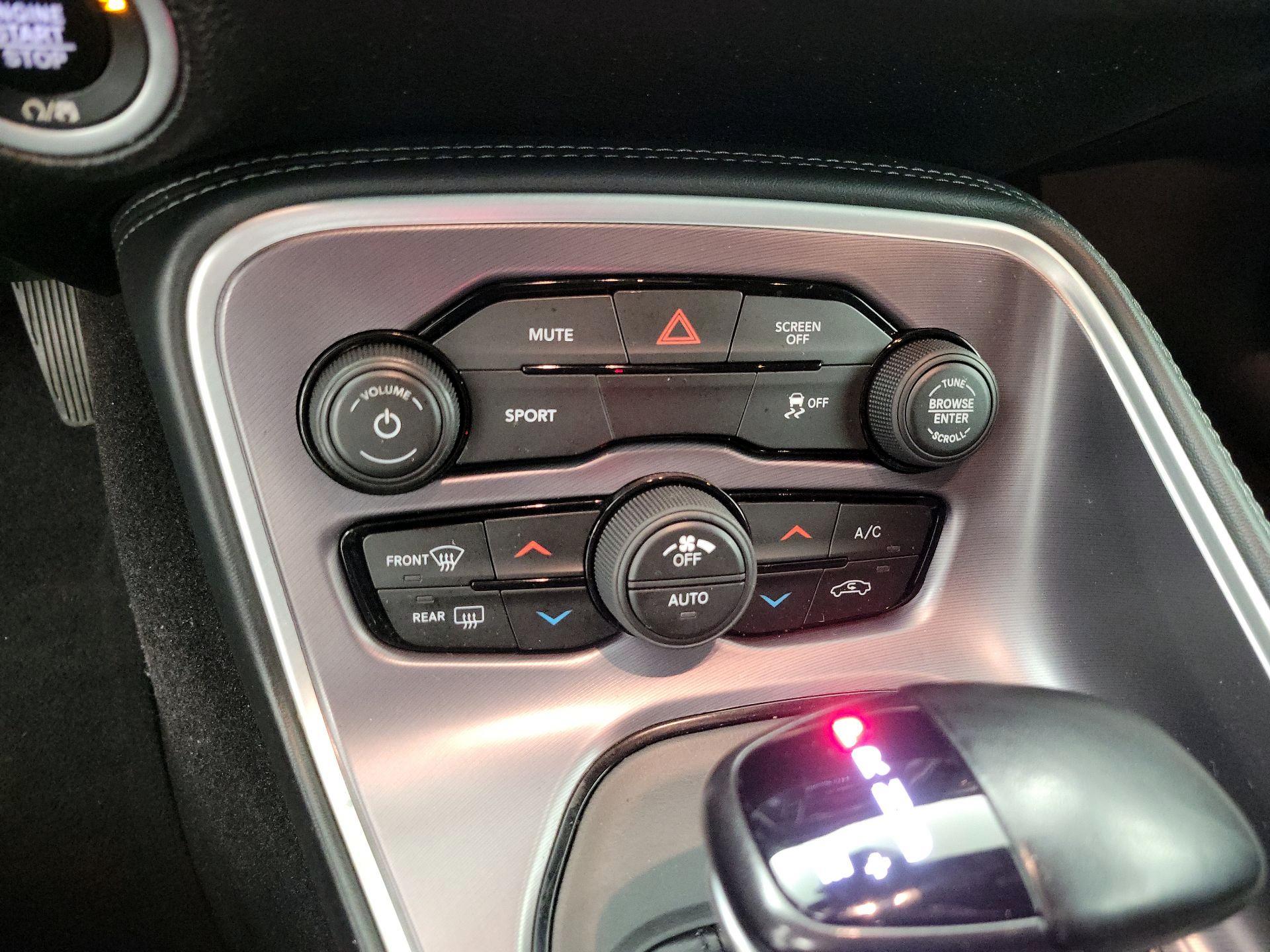 Thumbnail: 2020 Dodge Challenger - 16