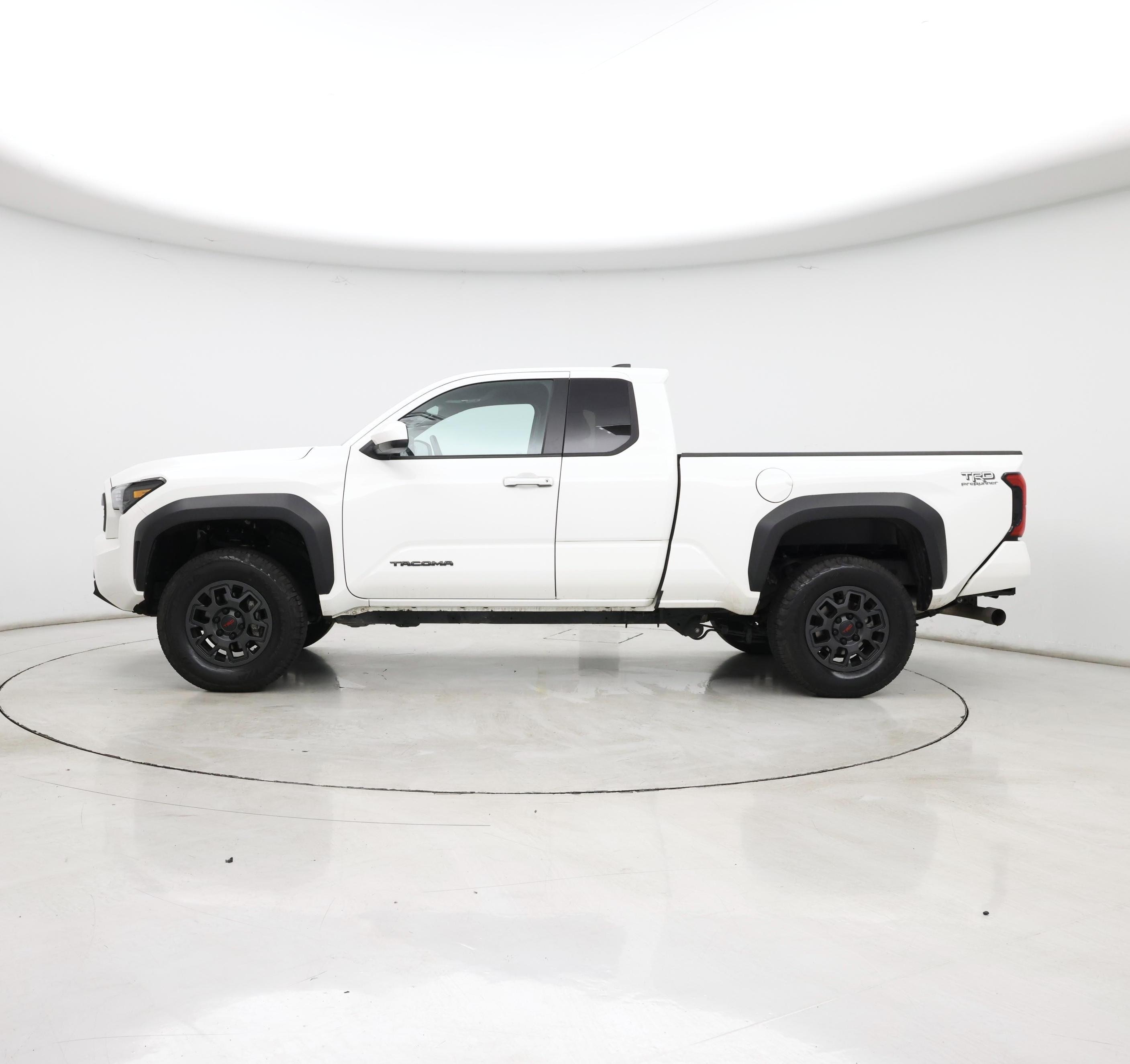 Thumbnail: 2024 Toyota Tacoma - 3